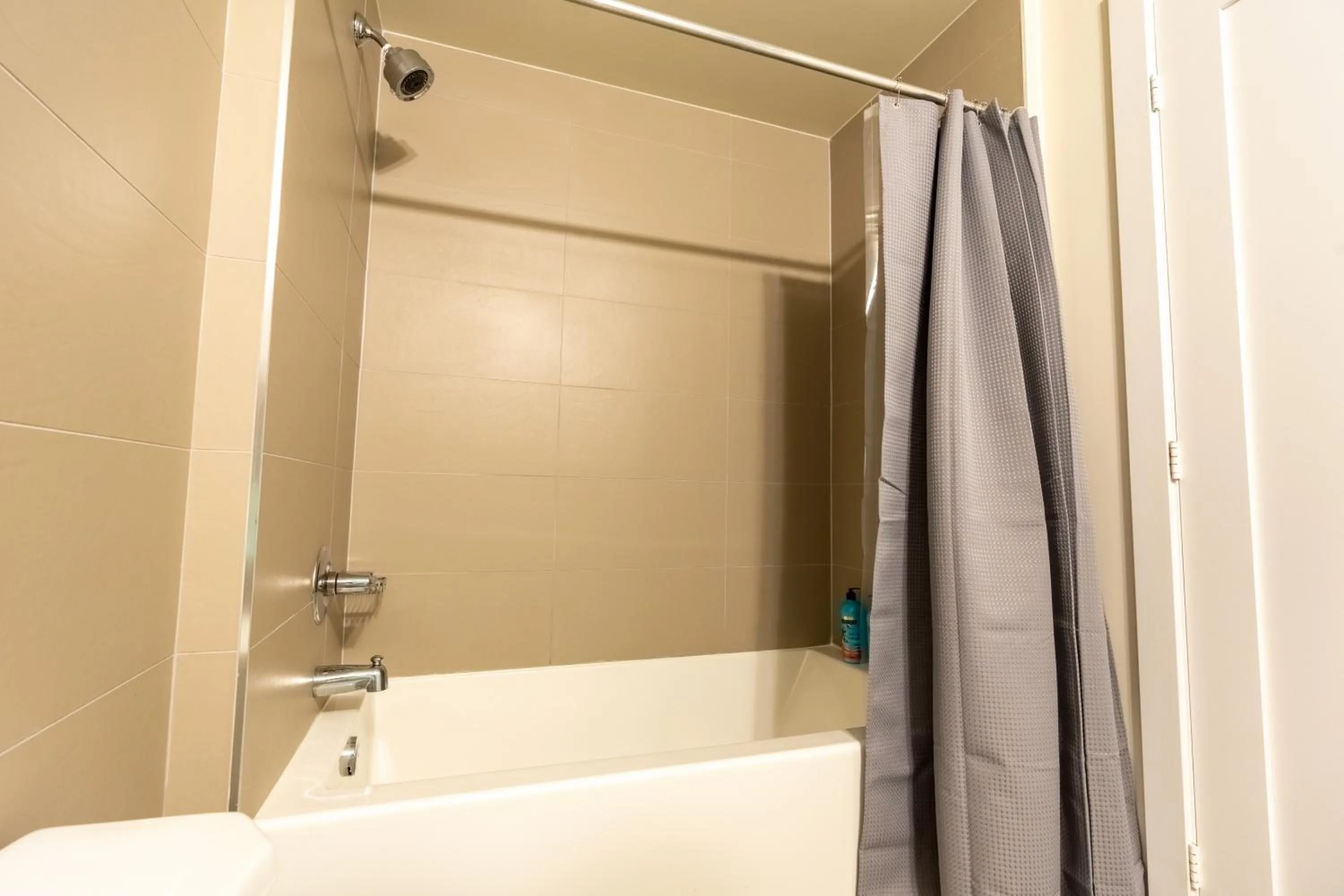 Bathroom in GLOBALSTAY Modern Downtown Apartment