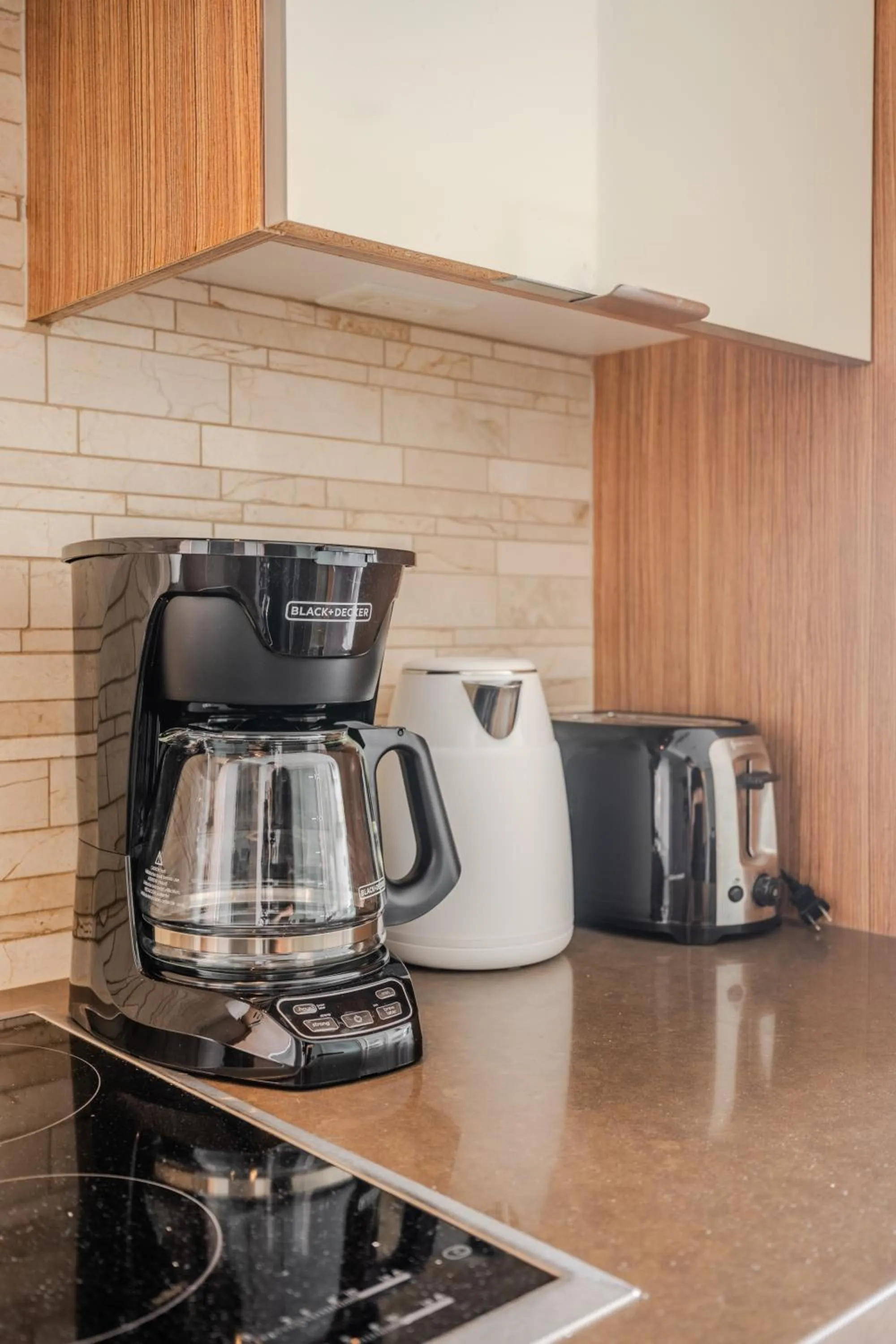 Coffee/tea facilities in GLOBALSTAY Modern Downtown Apartment