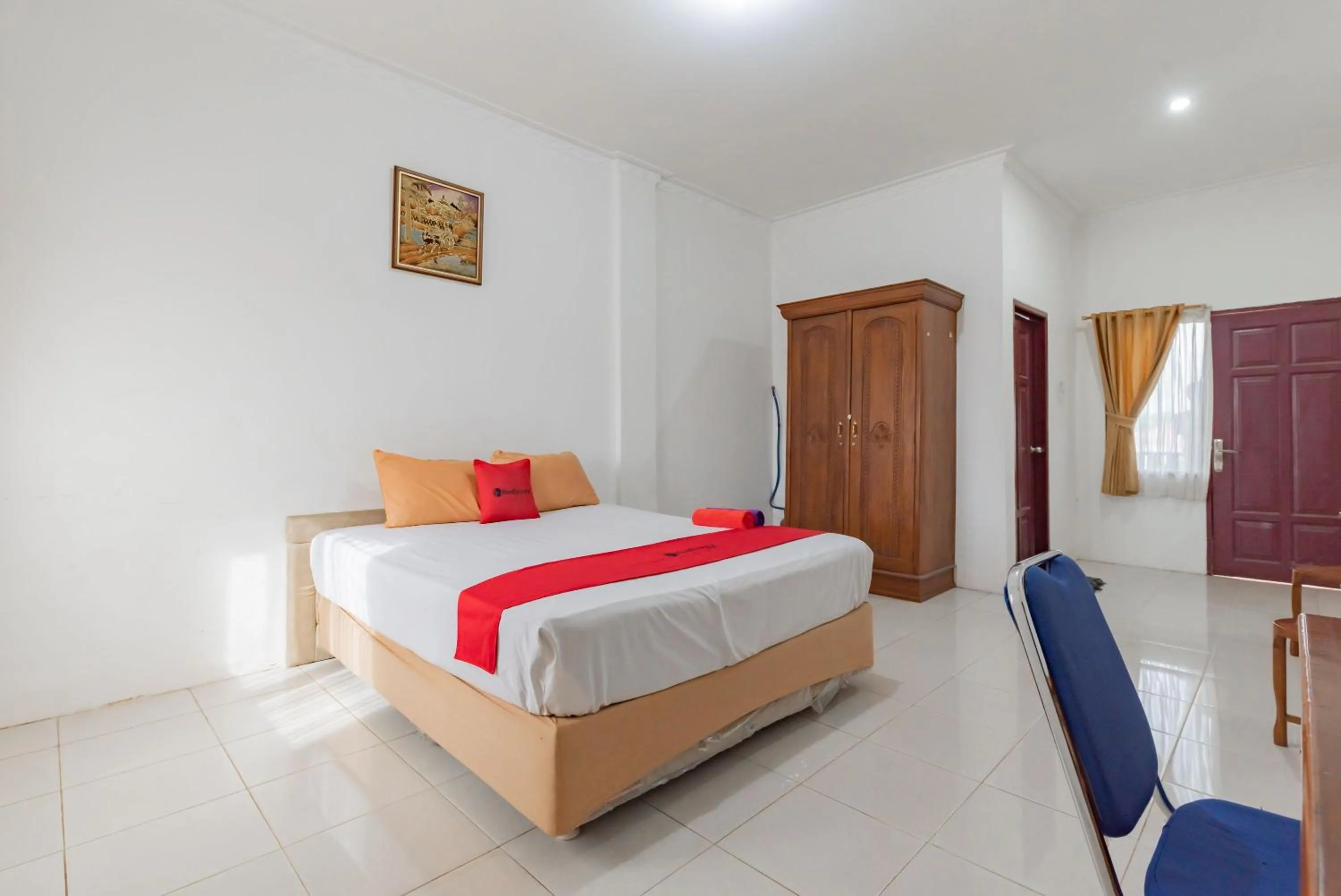 Bedroom, Bed in RedDoorz near Samarinda Square
