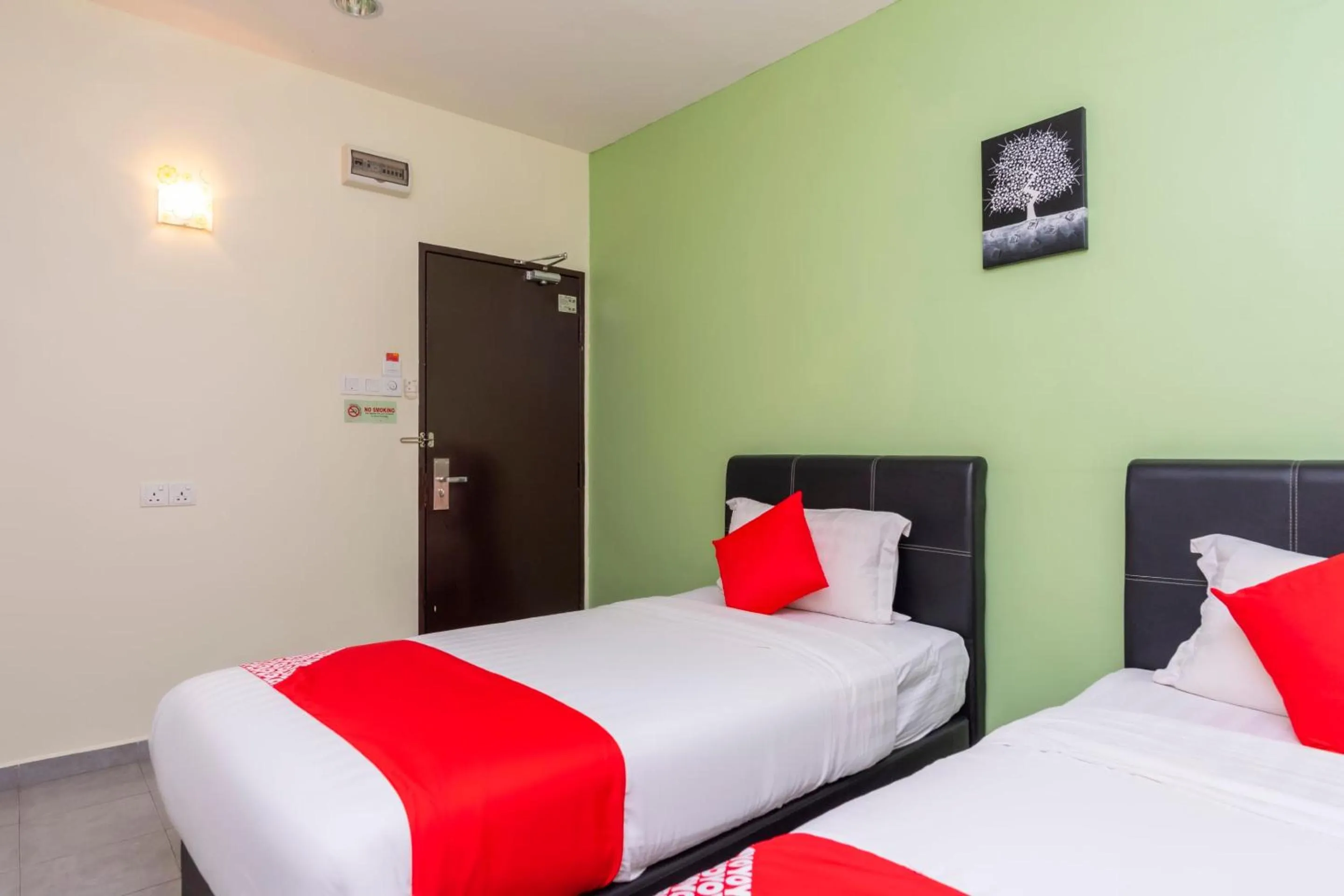 Bedroom, Bed in Muar City Hotel