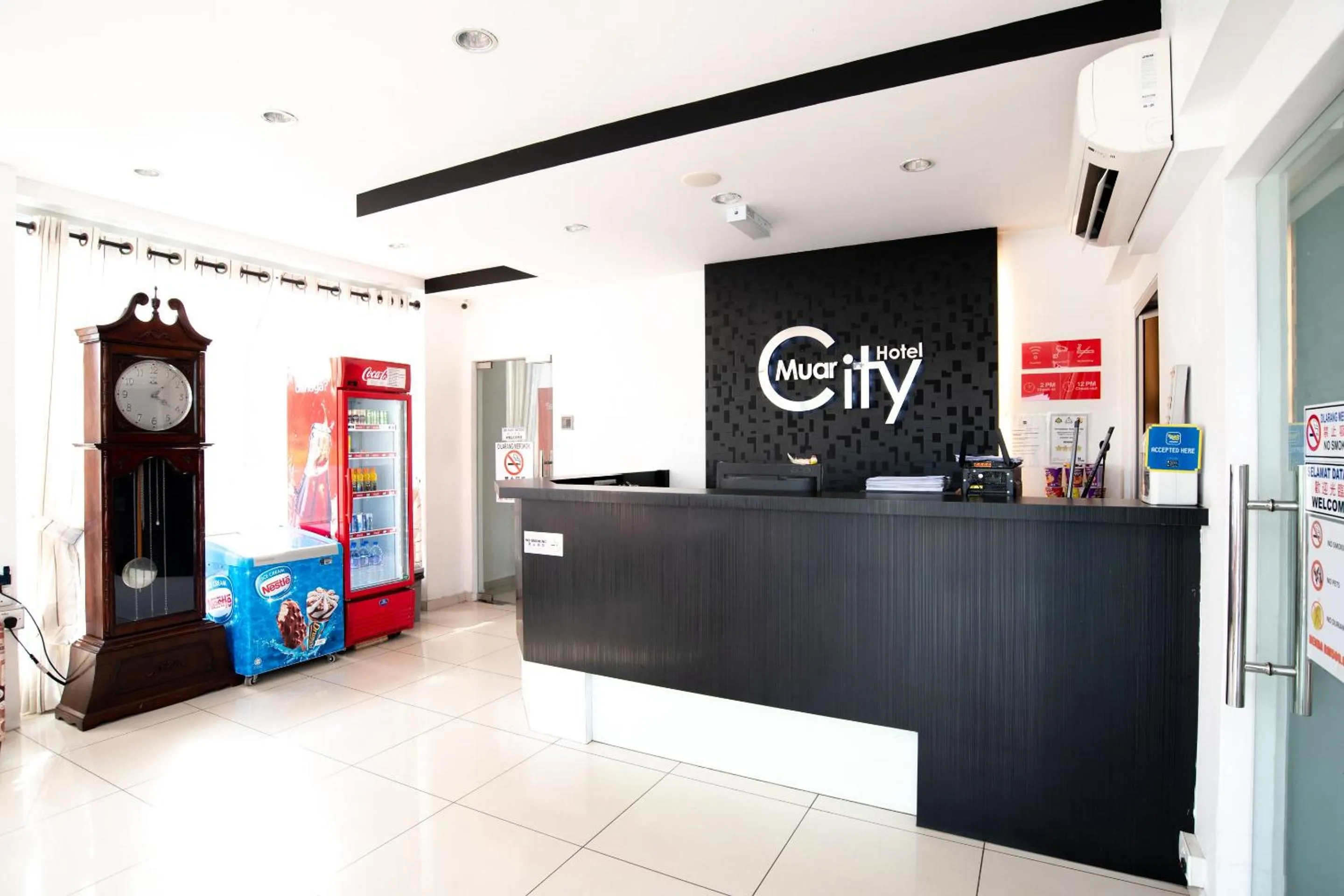 Lobby or reception in Muar City Hotel