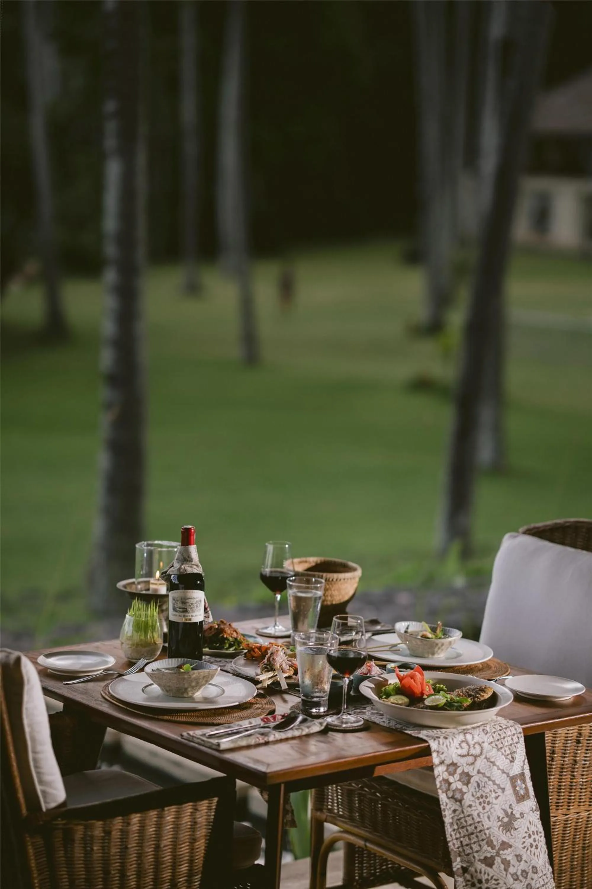 Restaurant/places to eat in Alila Manggis