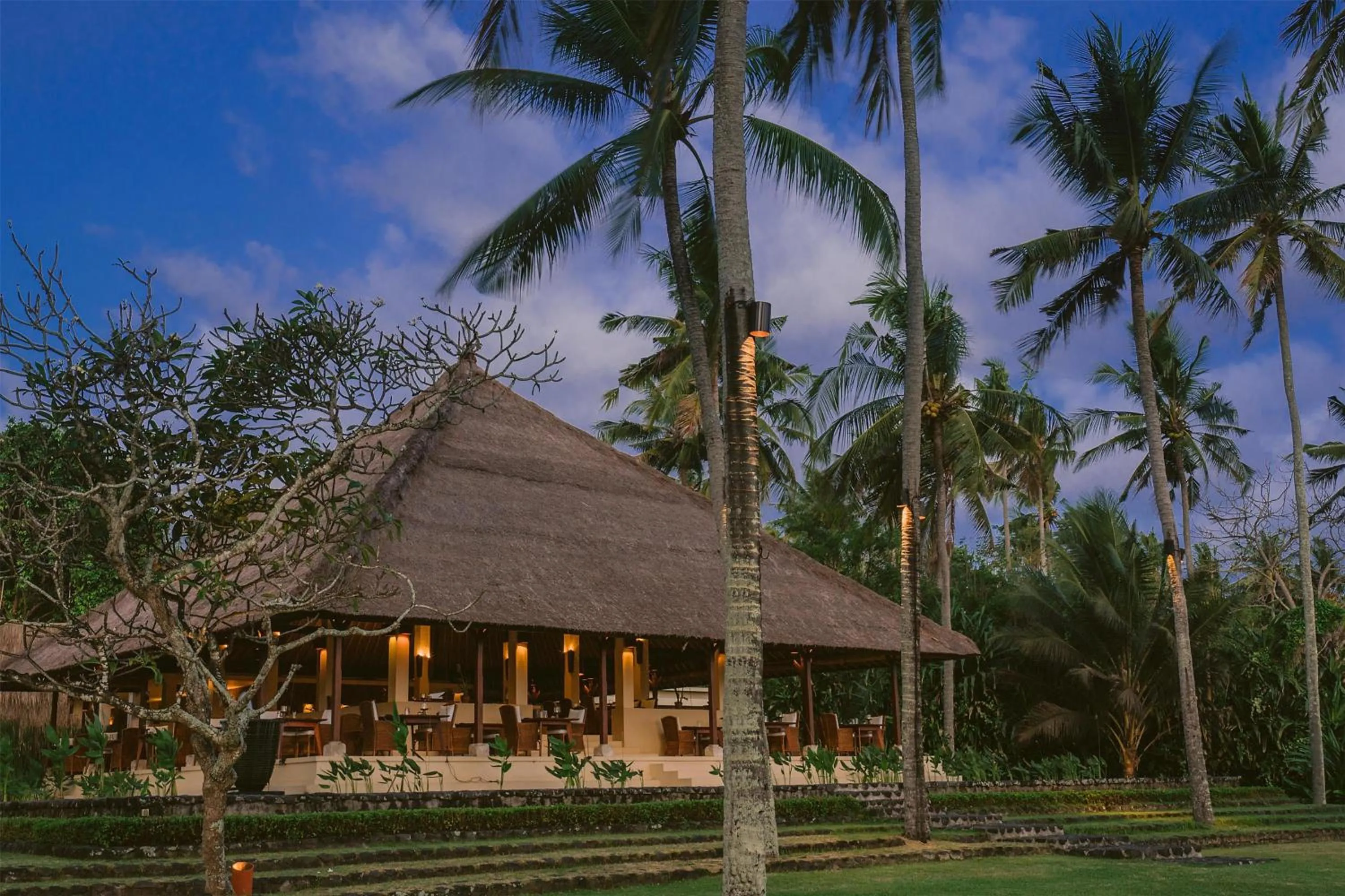 Property building in Alila Manggis