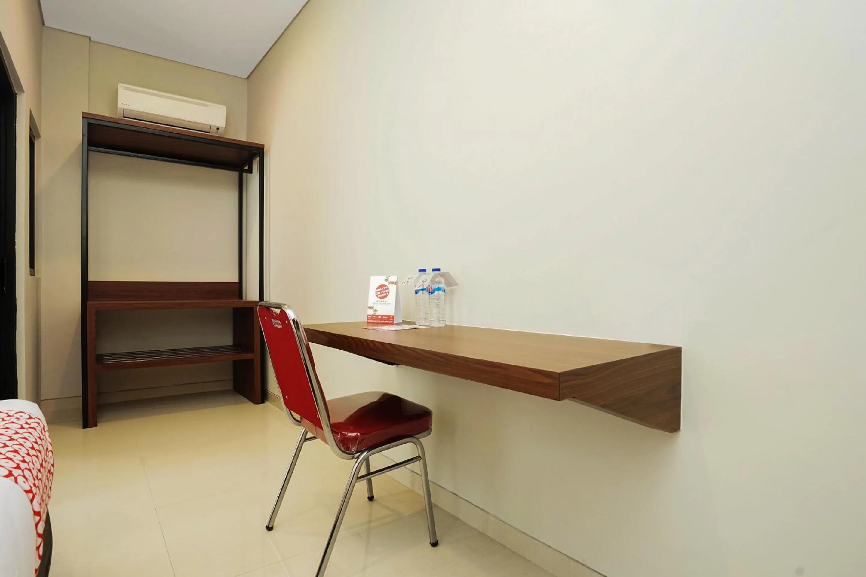 Bedroom in Super OYO Capital O 449 The Colins