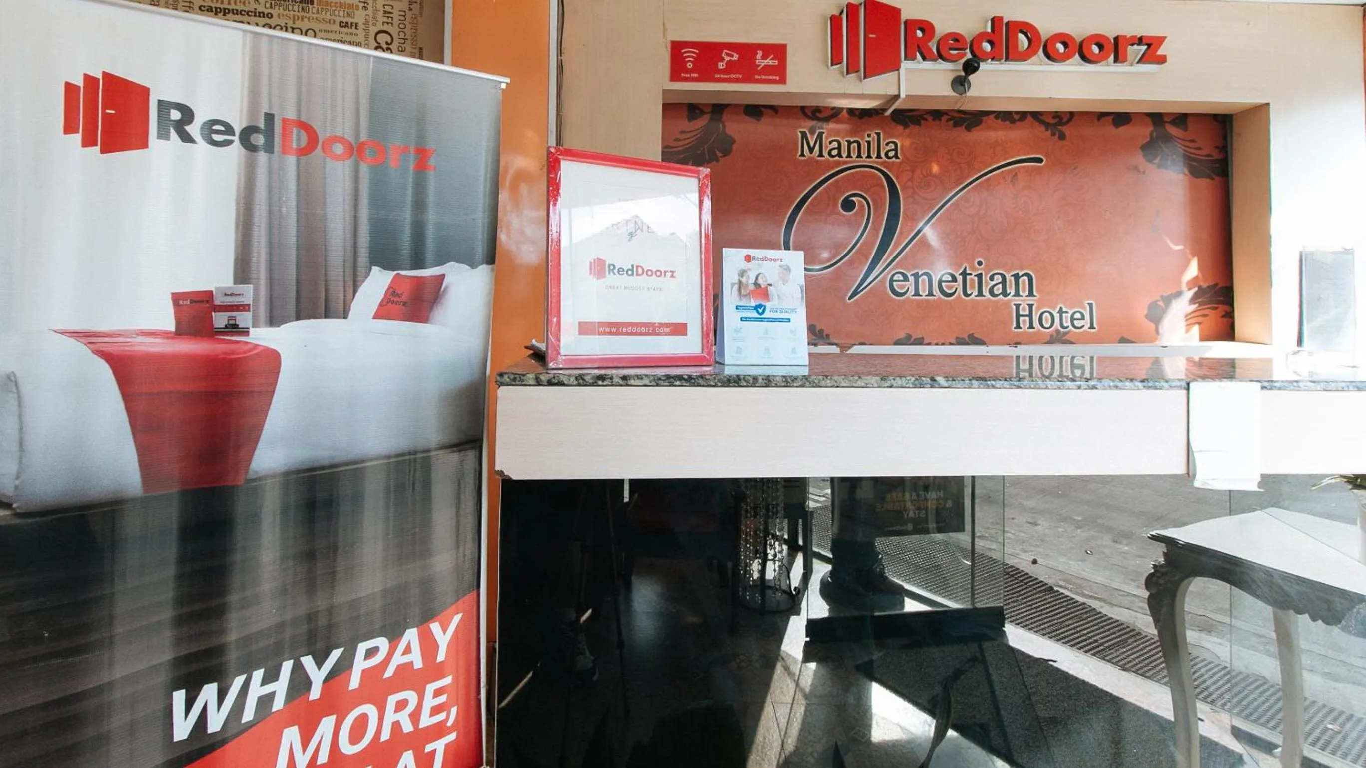 Lobby or reception in RedDoorz at Manila Venetian Hotel