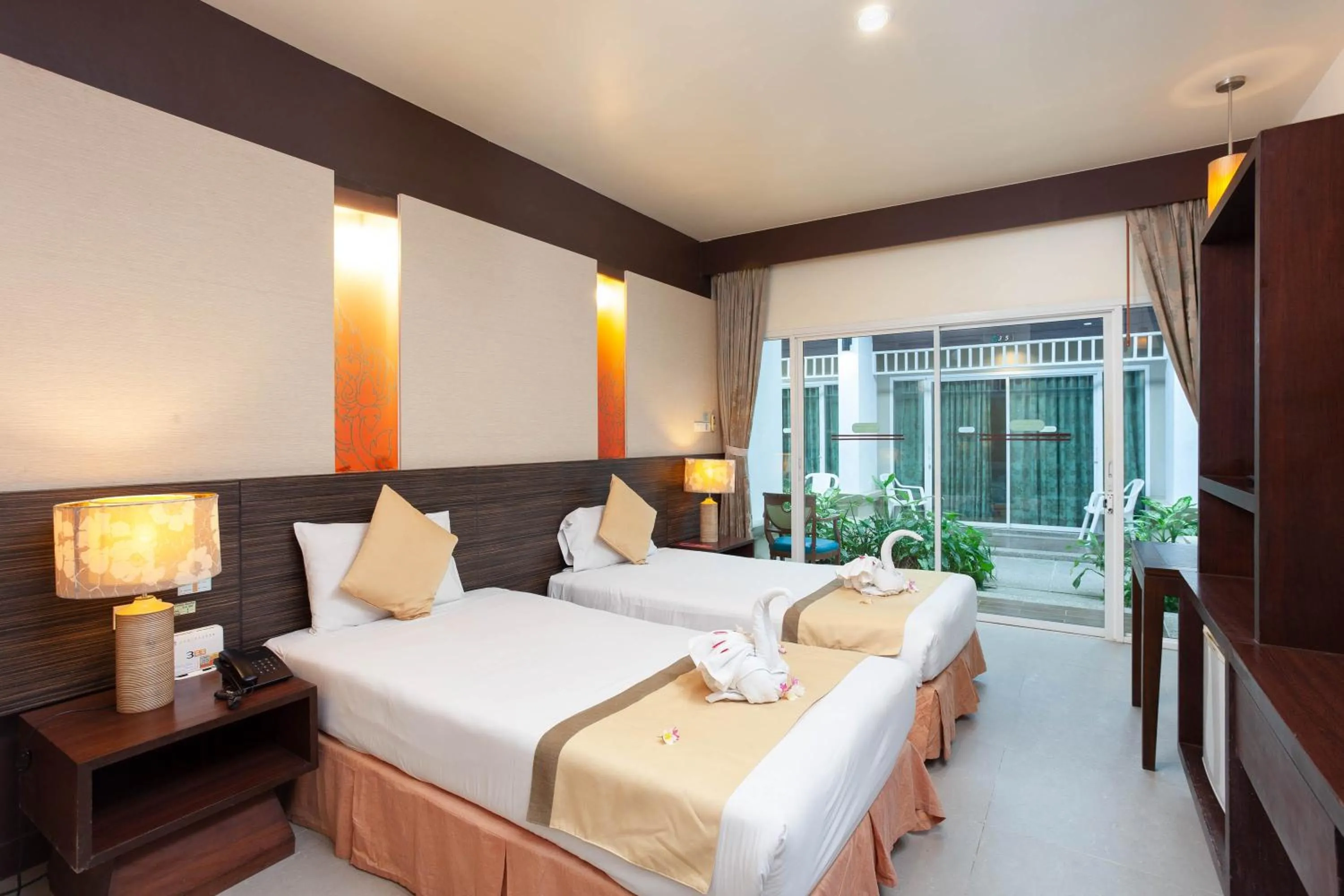 Bedroom, Bed in Al's Resort