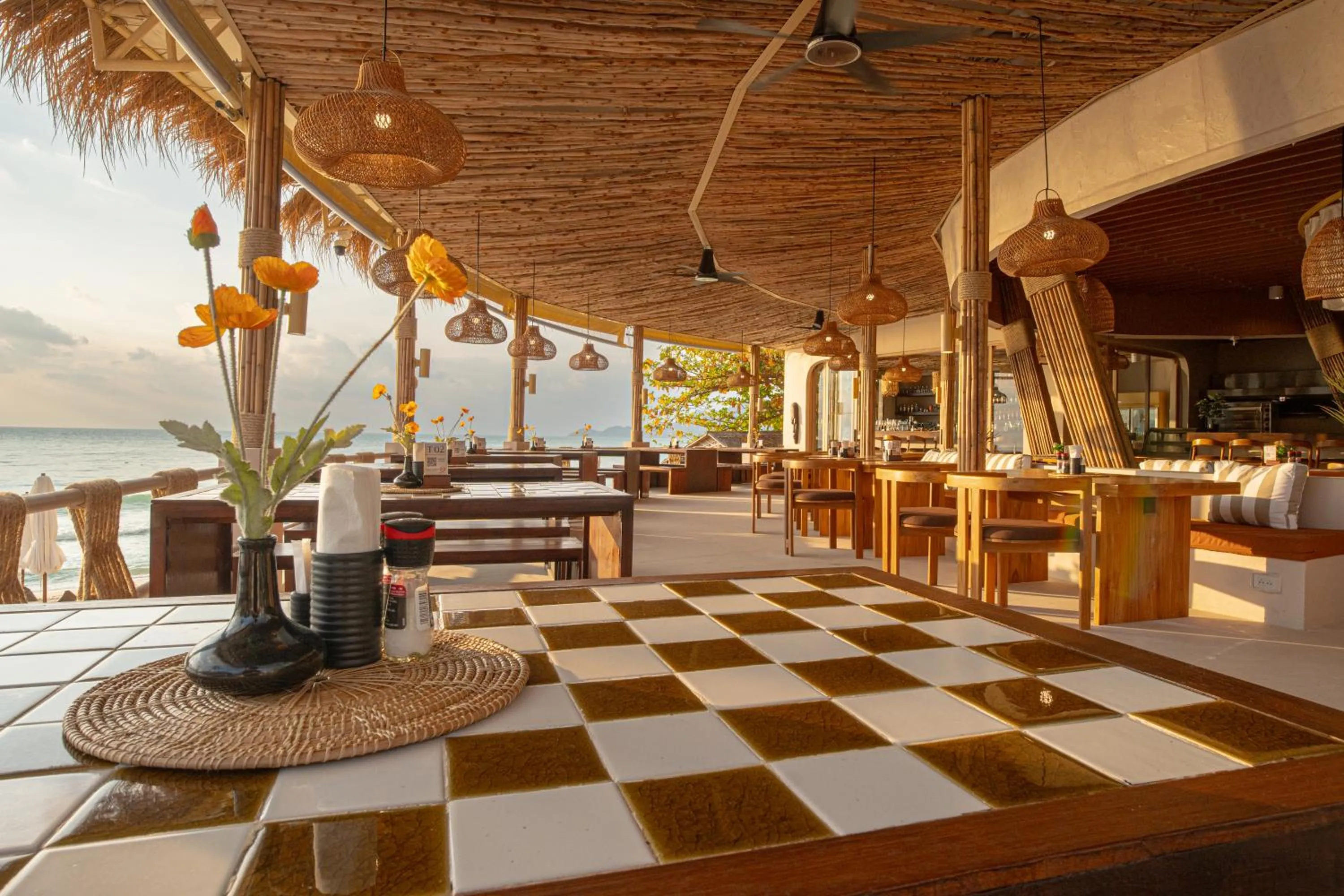 Restaurant/places to eat in Al's Resort