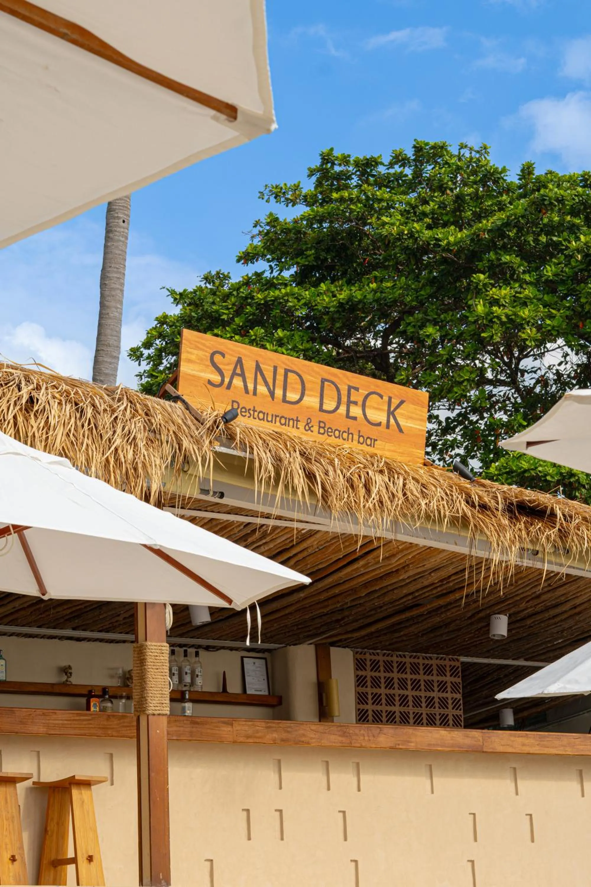 Lounge or bar in Al's Resort