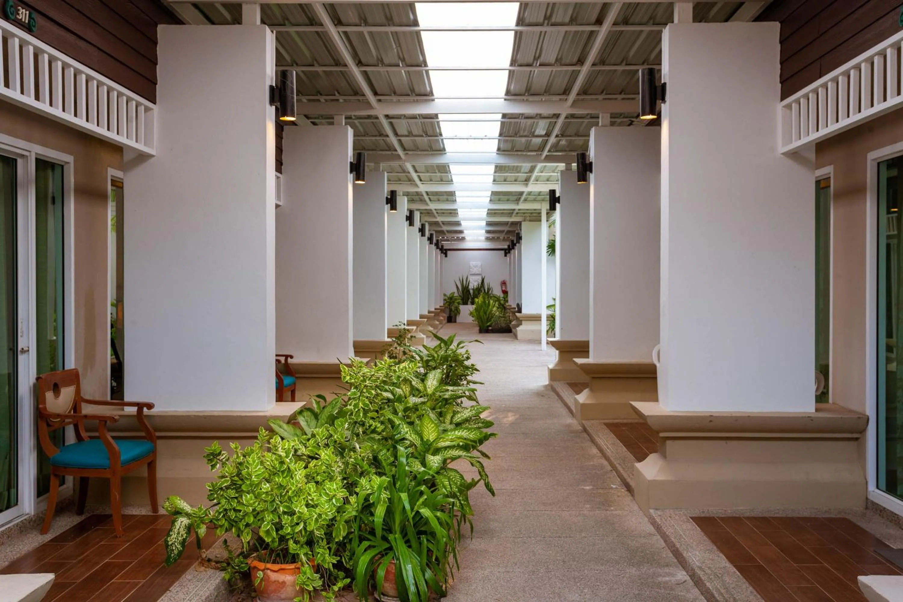 Entertainment in Al's Resort