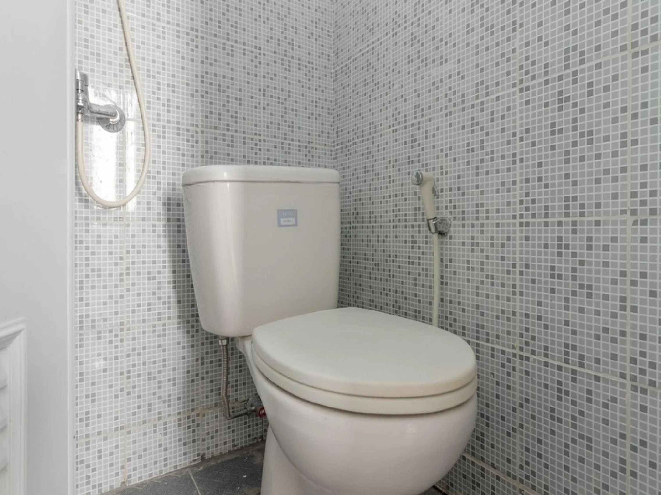 Bathroom in RedDoorz Plus near Taman Rasuna Menteng