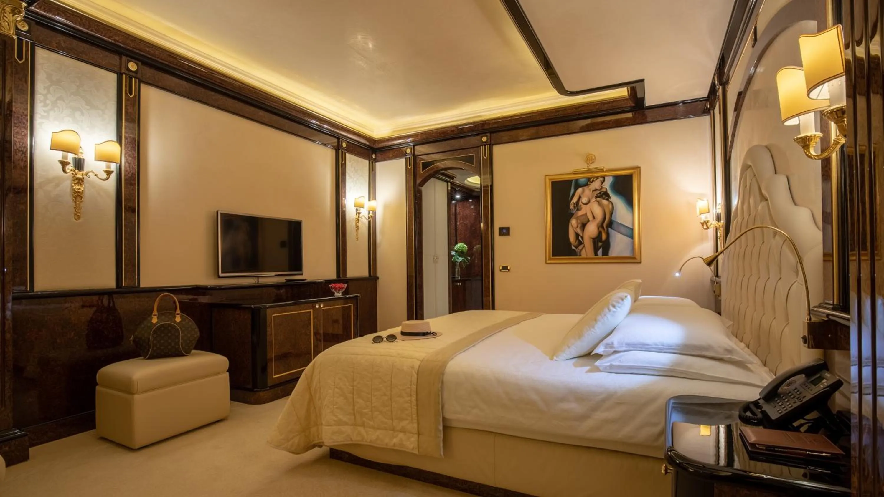 Bedroom in Mulino Luxury Boutique Hotel