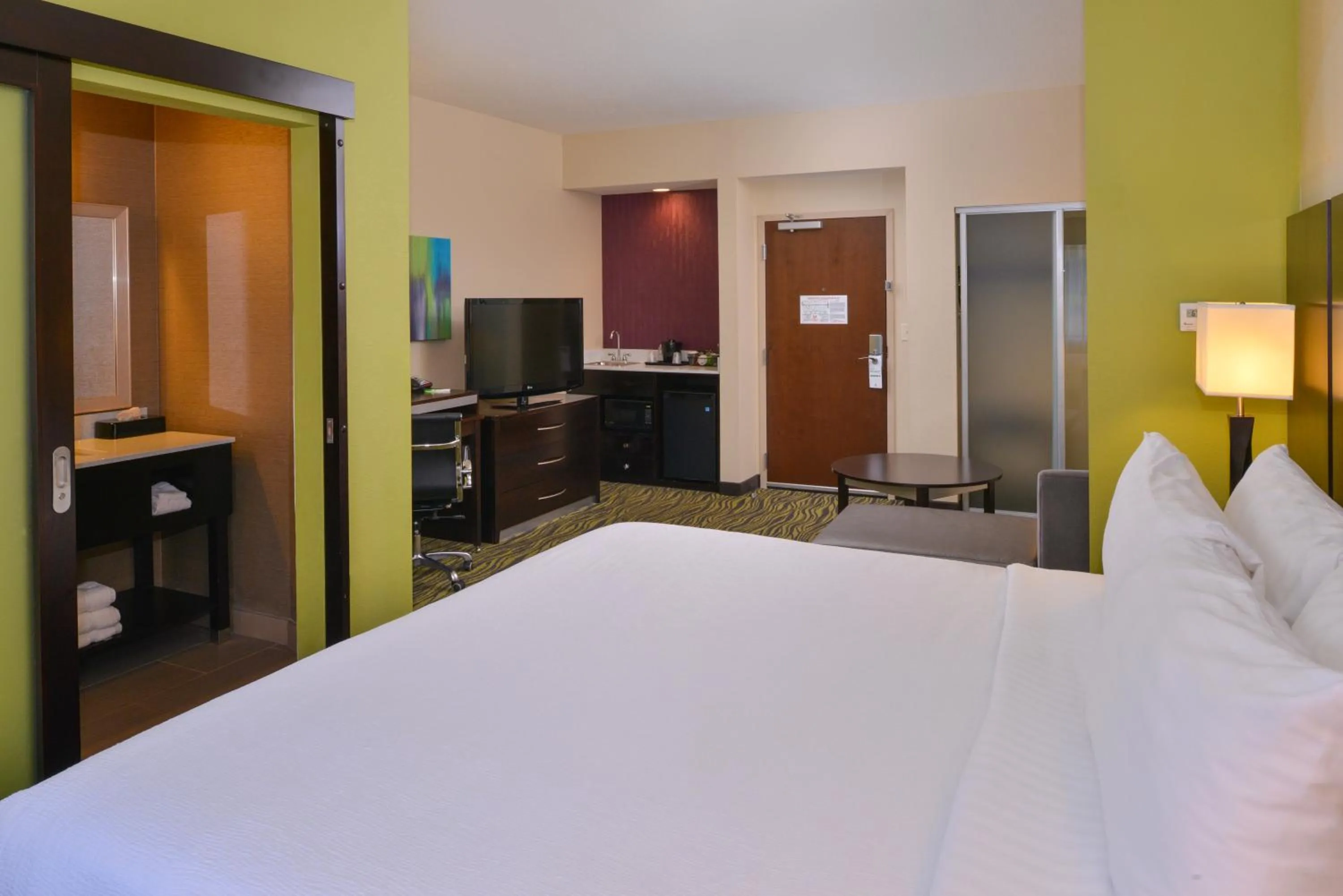 Photo of the whole room in Holiday Inn Little Rock West - Chenal Pkwy, an IHG Hotel