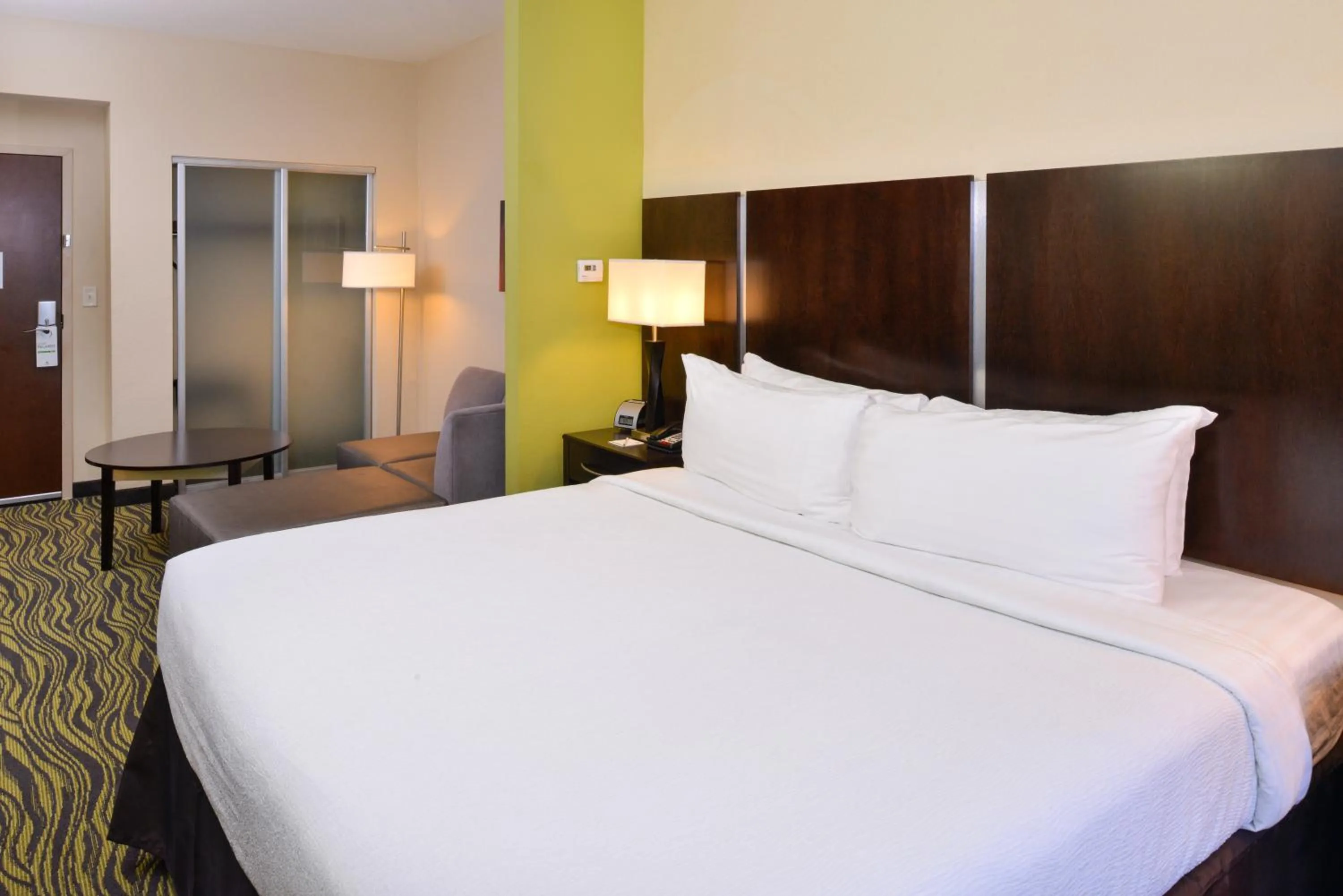 Photo of the whole room in Holiday Inn Little Rock West - Chenal Pkwy, an IHG Hotel