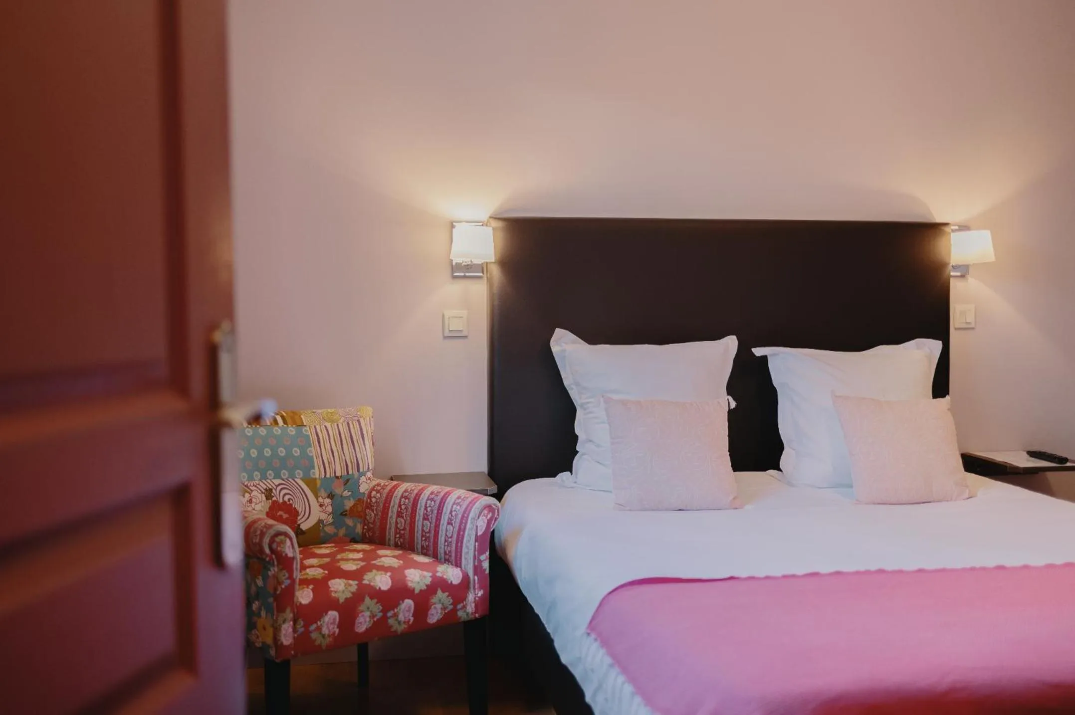 Photo of the whole room, Bed in La Fraîchette-Hôtel & Spa