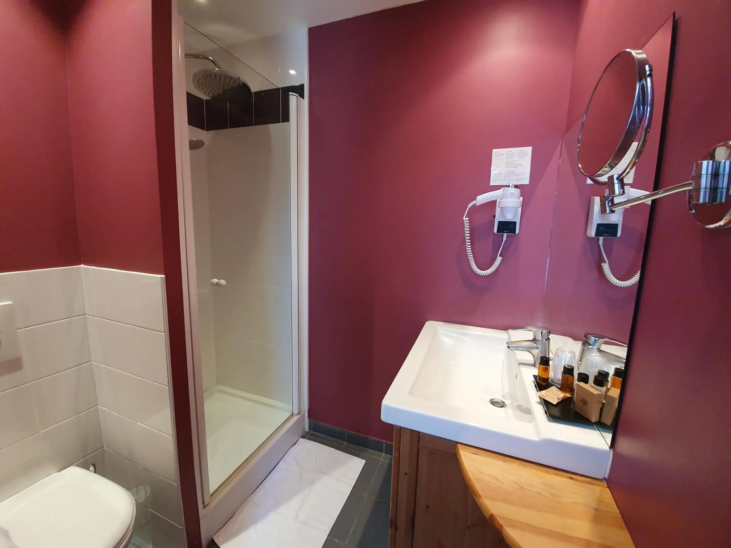 Bathroom in La Fraîchette-Hôtel & Spa