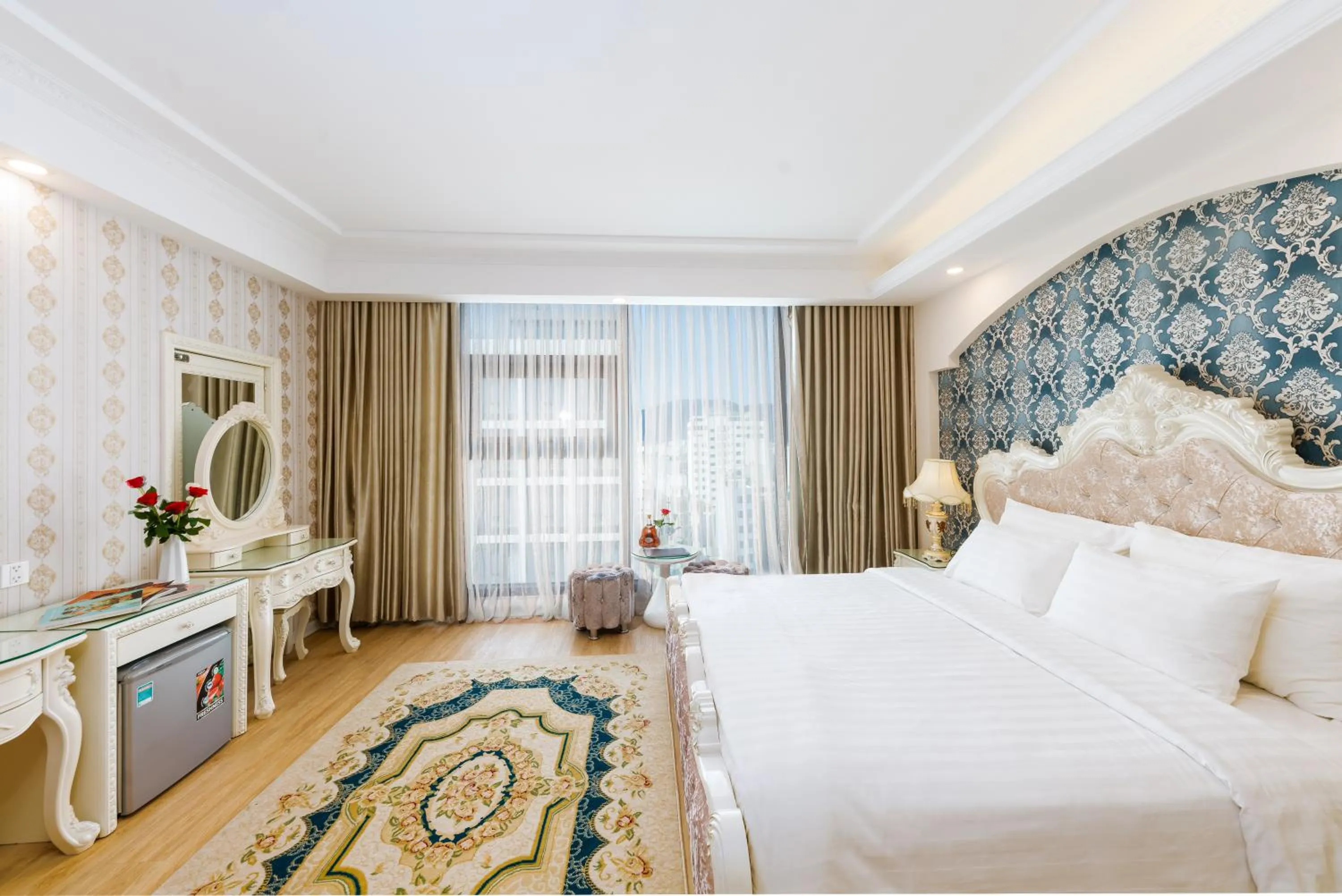 Photo of the whole room, Bed in Golden Rose Hotel