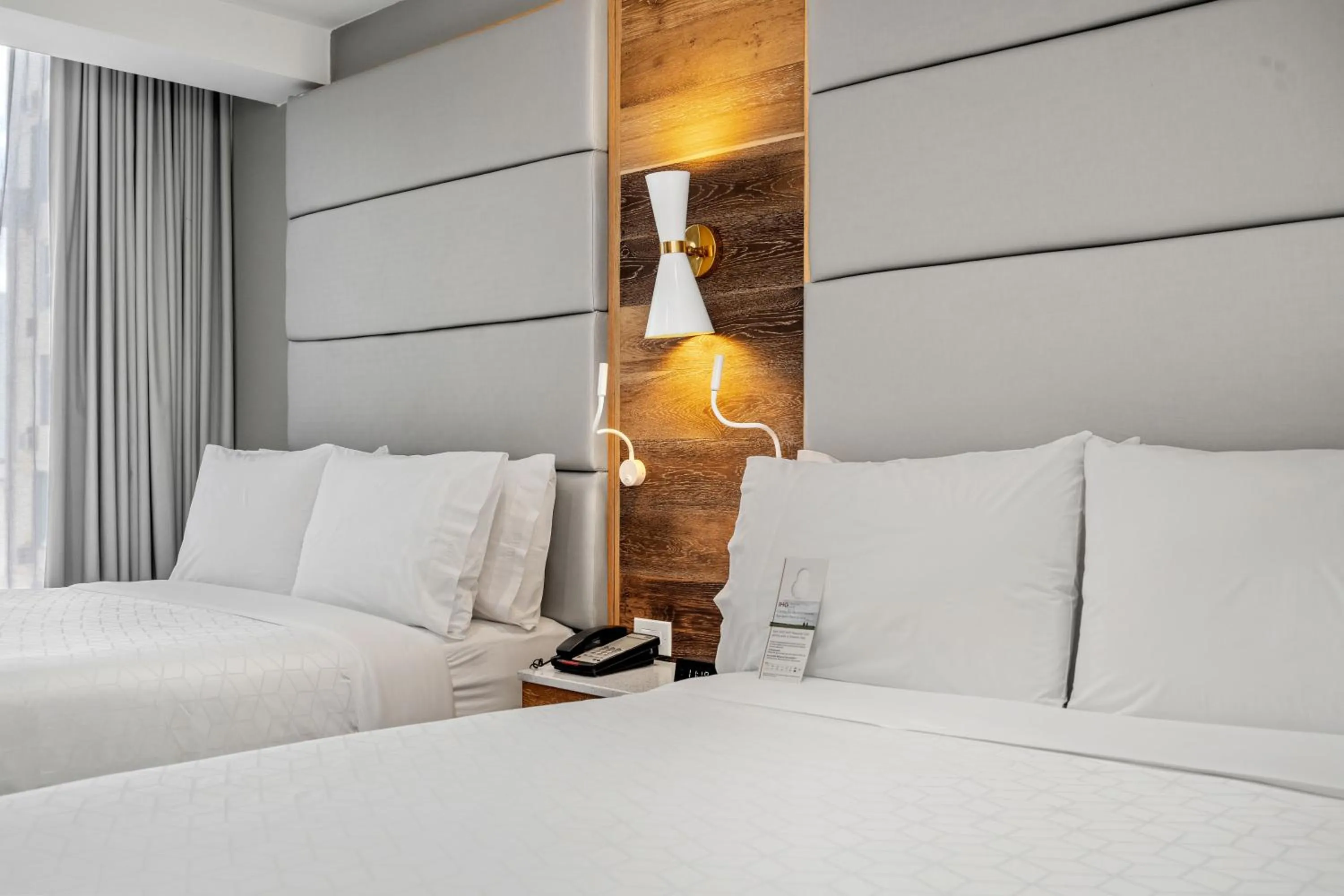 Bedroom, Bed in Holiday Inn Express San Juan Condado by IHG