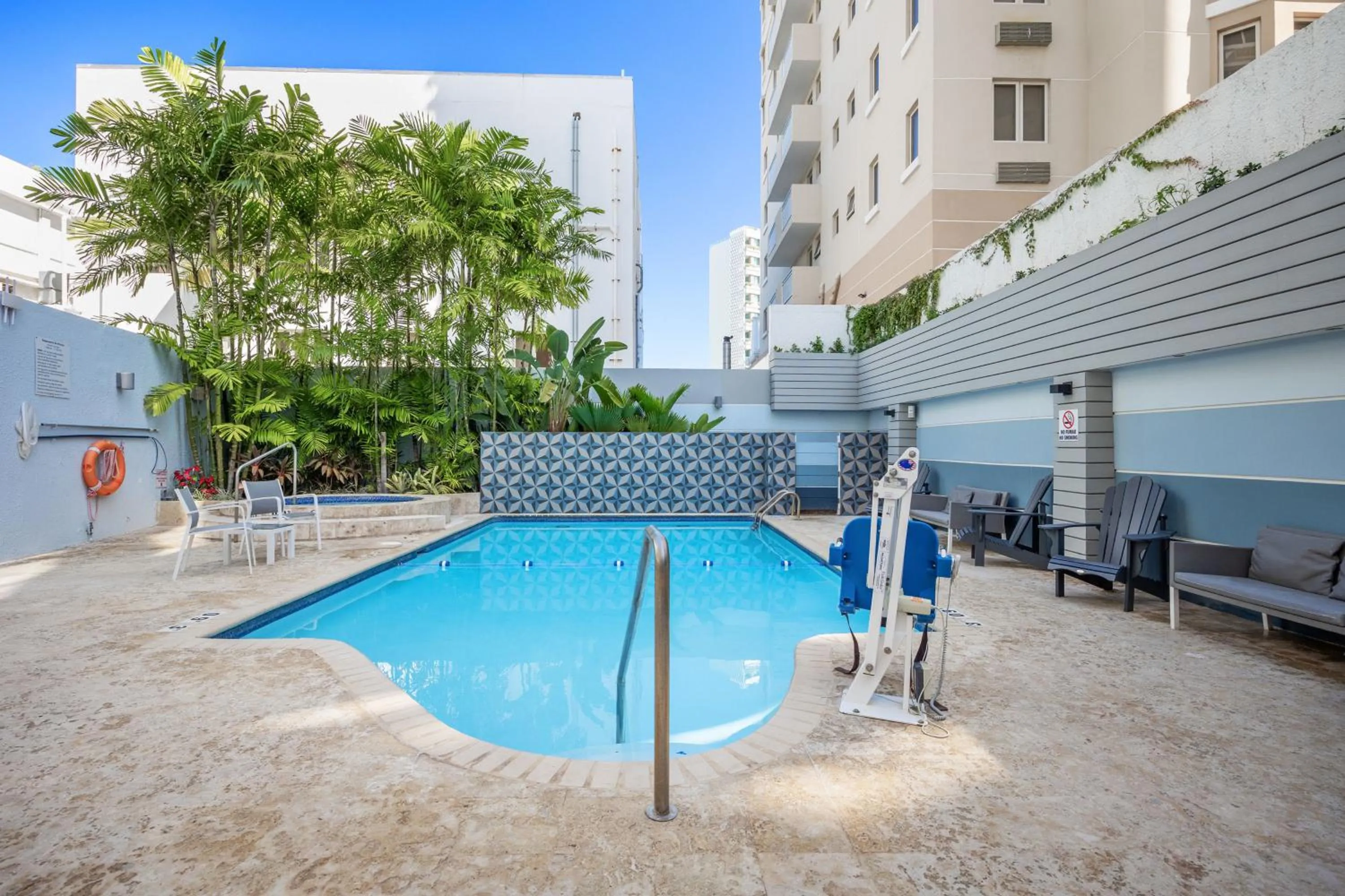 Swimming pool in Holiday Inn Express San Juan Condado by IHG