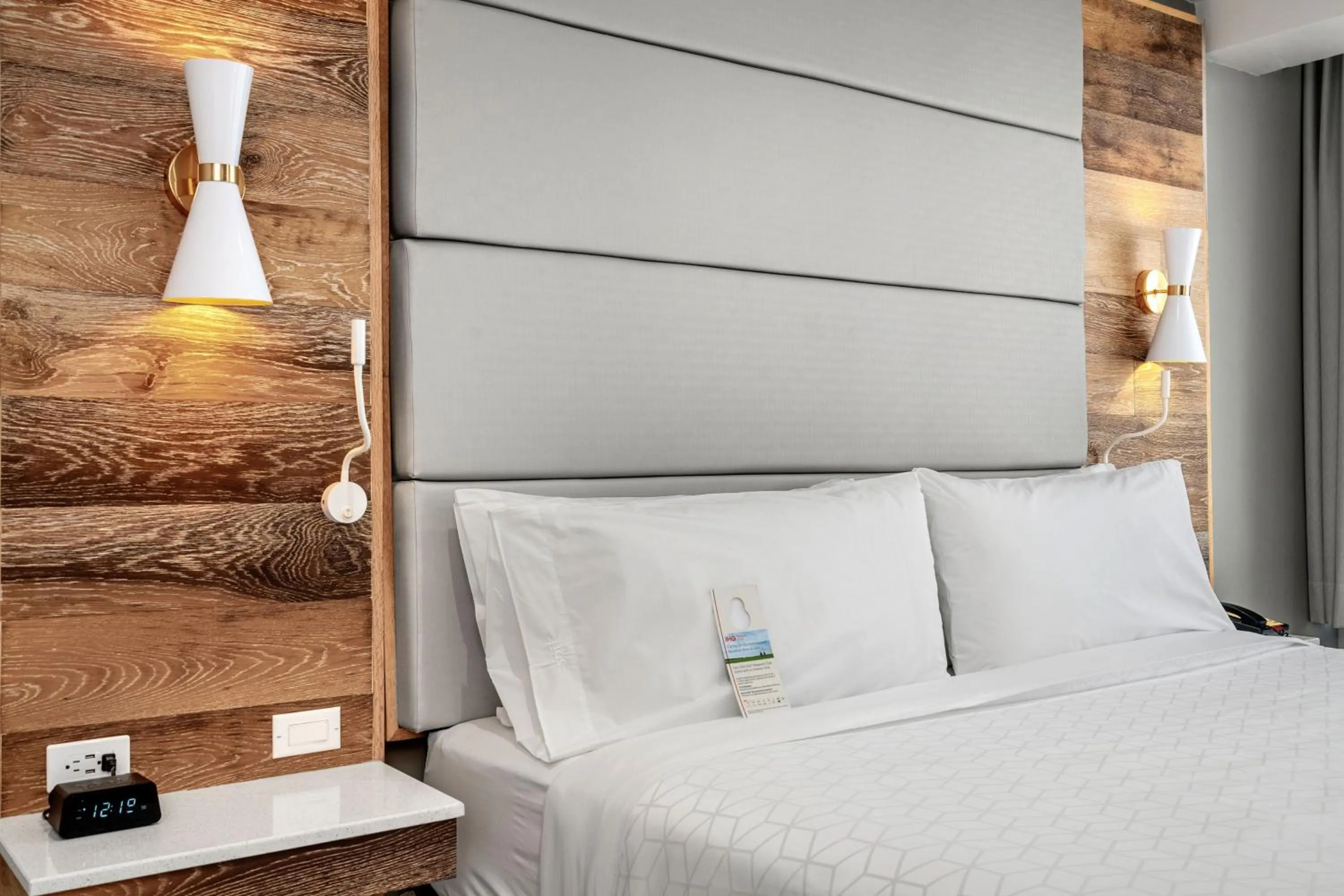 Photo of the whole room, Bed in Holiday Inn Express San Juan Condado by IHG