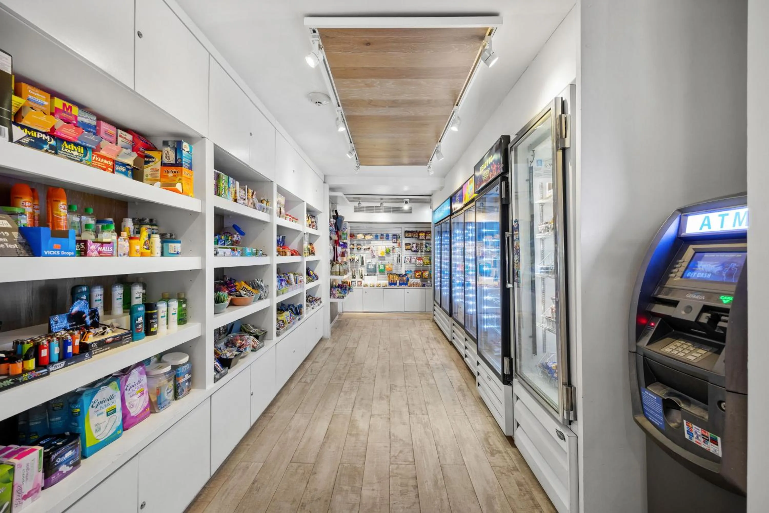 On-site shops in Holiday Inn Express San Juan Condado by IHG