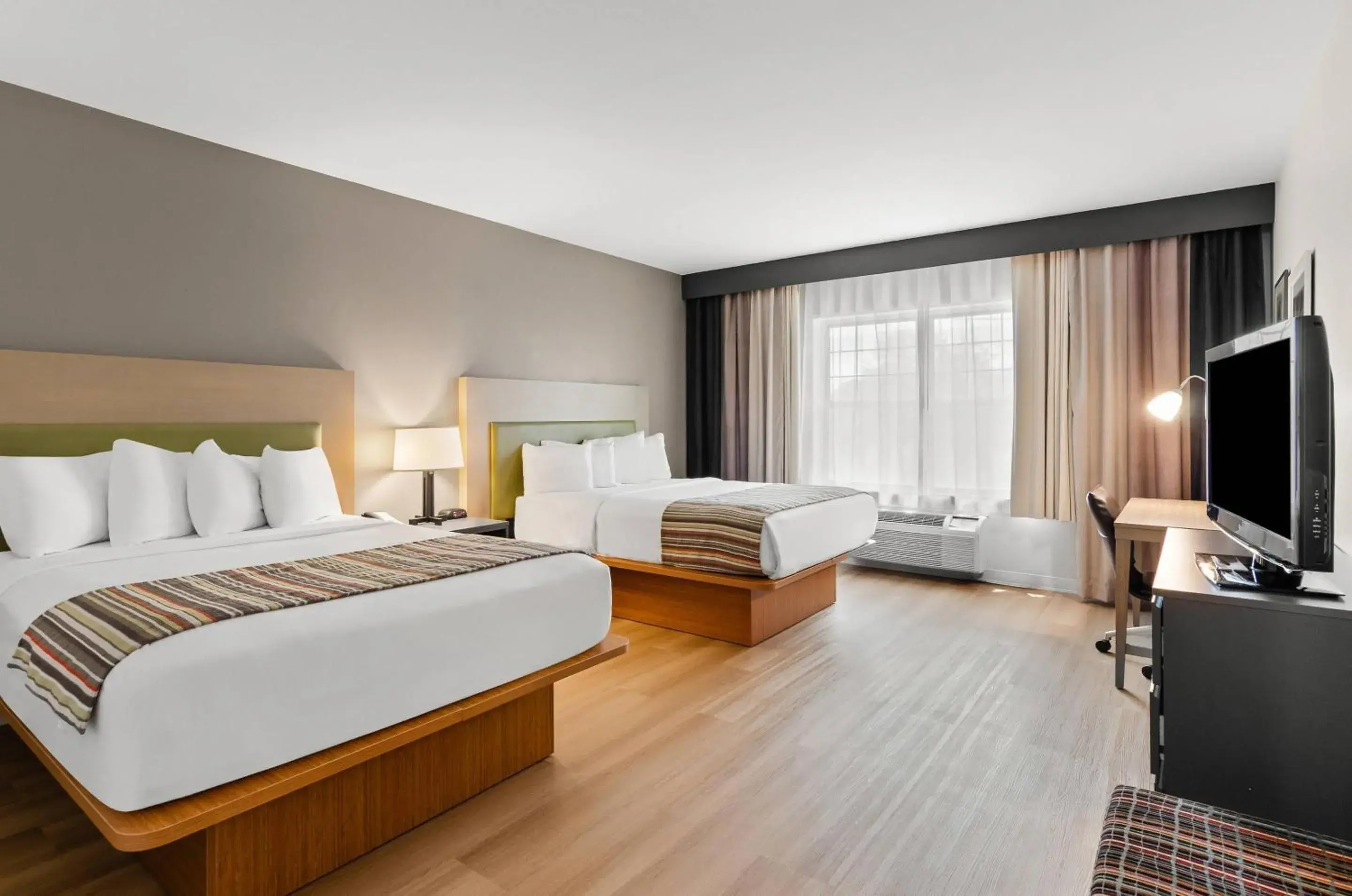 Queen Room with Two Queen Beds - Disability Access in Country Inn & Suites by Radisson, Roanoke, VA Queen Room with Two Queen Beds - Disability Access in Country Inn & Suites by Radisson, Roanoke, VA