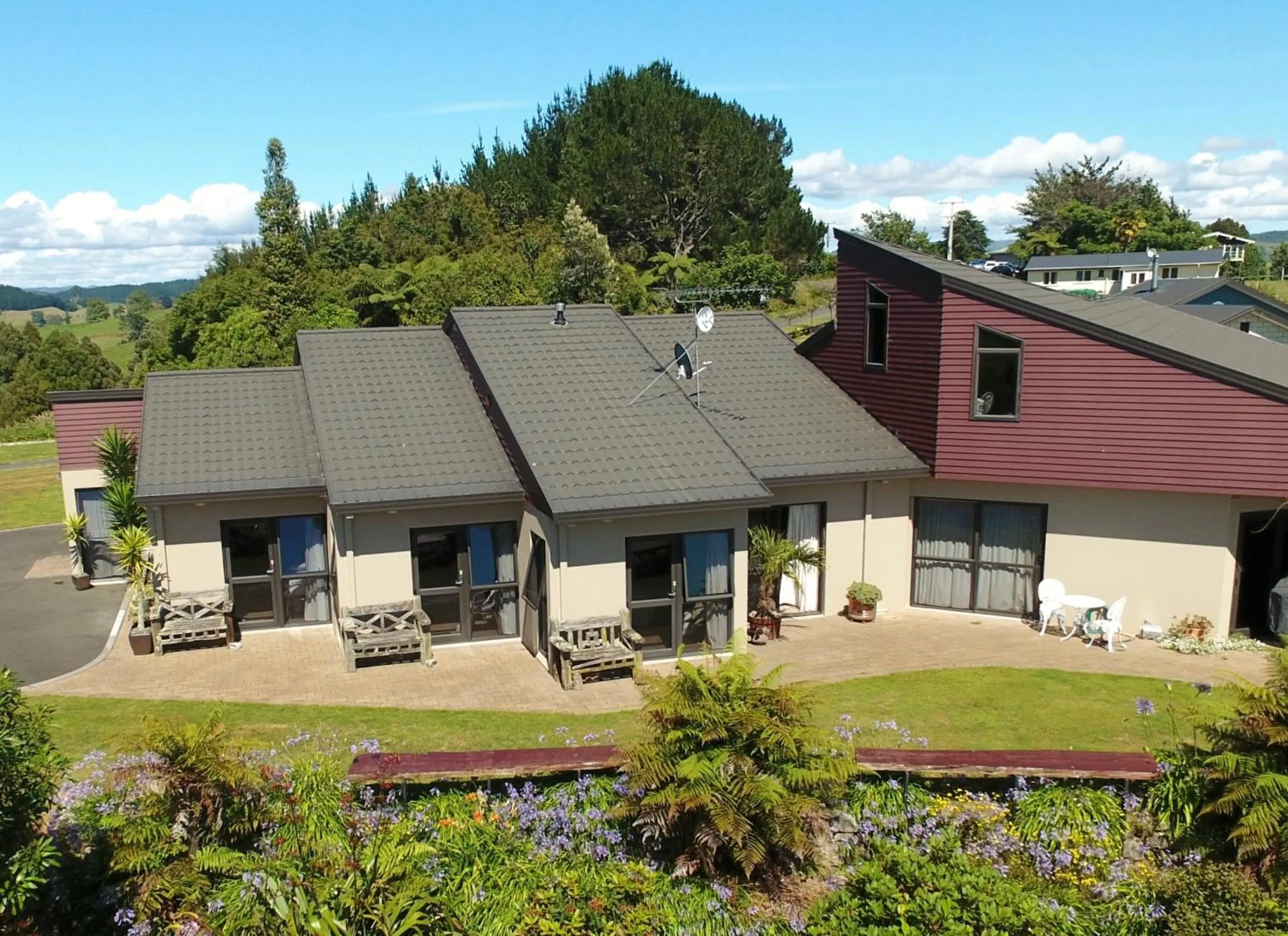 Facade/entrance in Waitomo Golfstays B&B