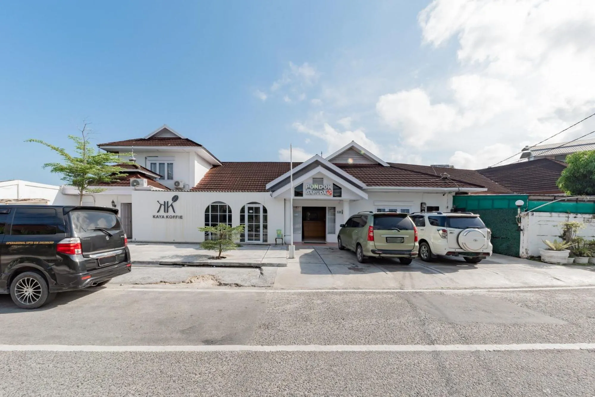 Property building in RedDoorz Syariah near Taman Bekapai 2