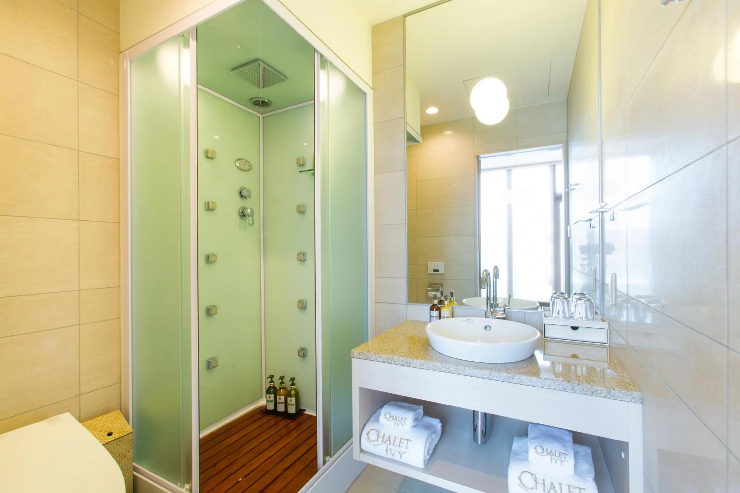 Bathroom in Chalet Ivy Hirafu, Niseko