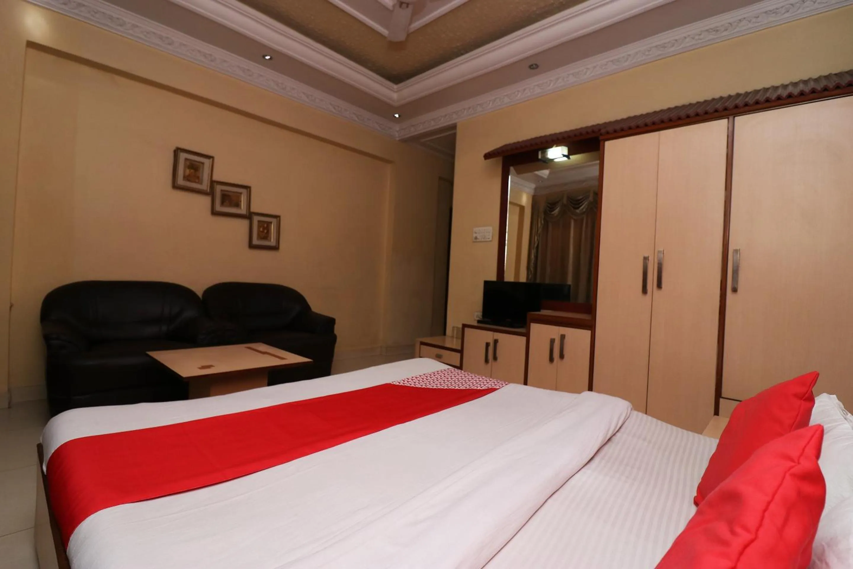 Bedroom, Bed in Super Hotel O Akash Regency