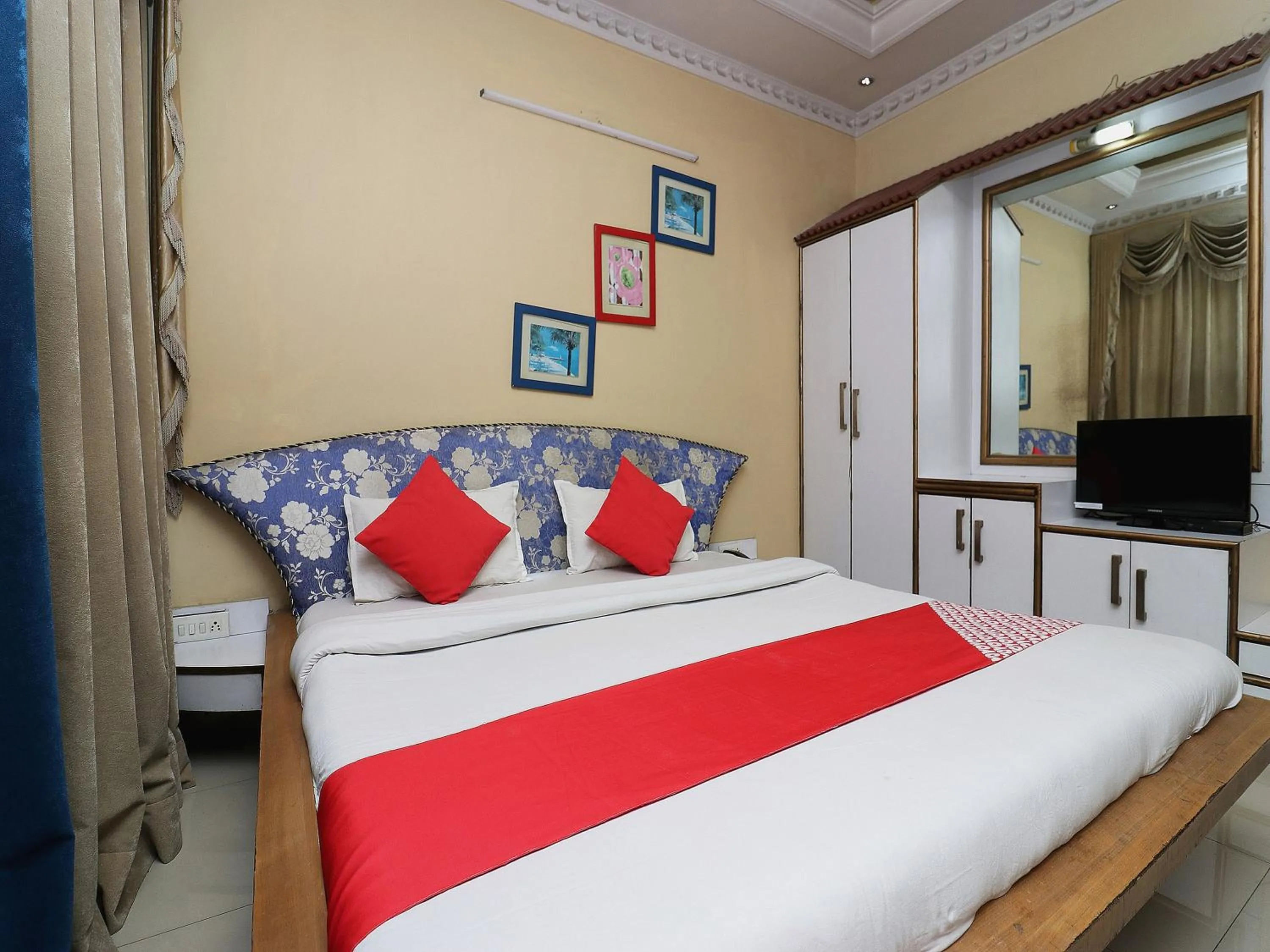 Bedroom, Bed in Super Hotel O Akash Regency