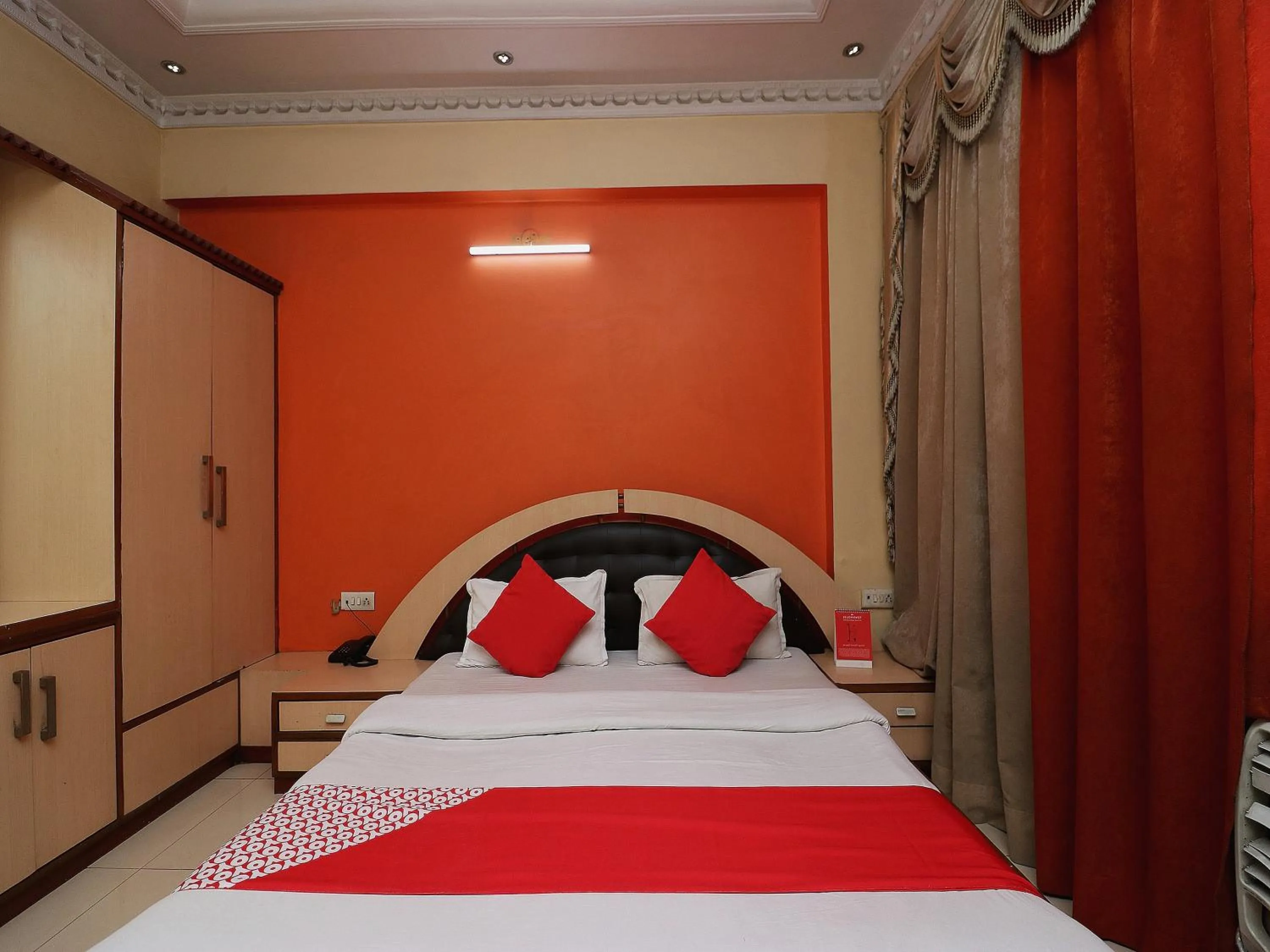 Bedroom, Bed in Super Hotel O Akash Regency