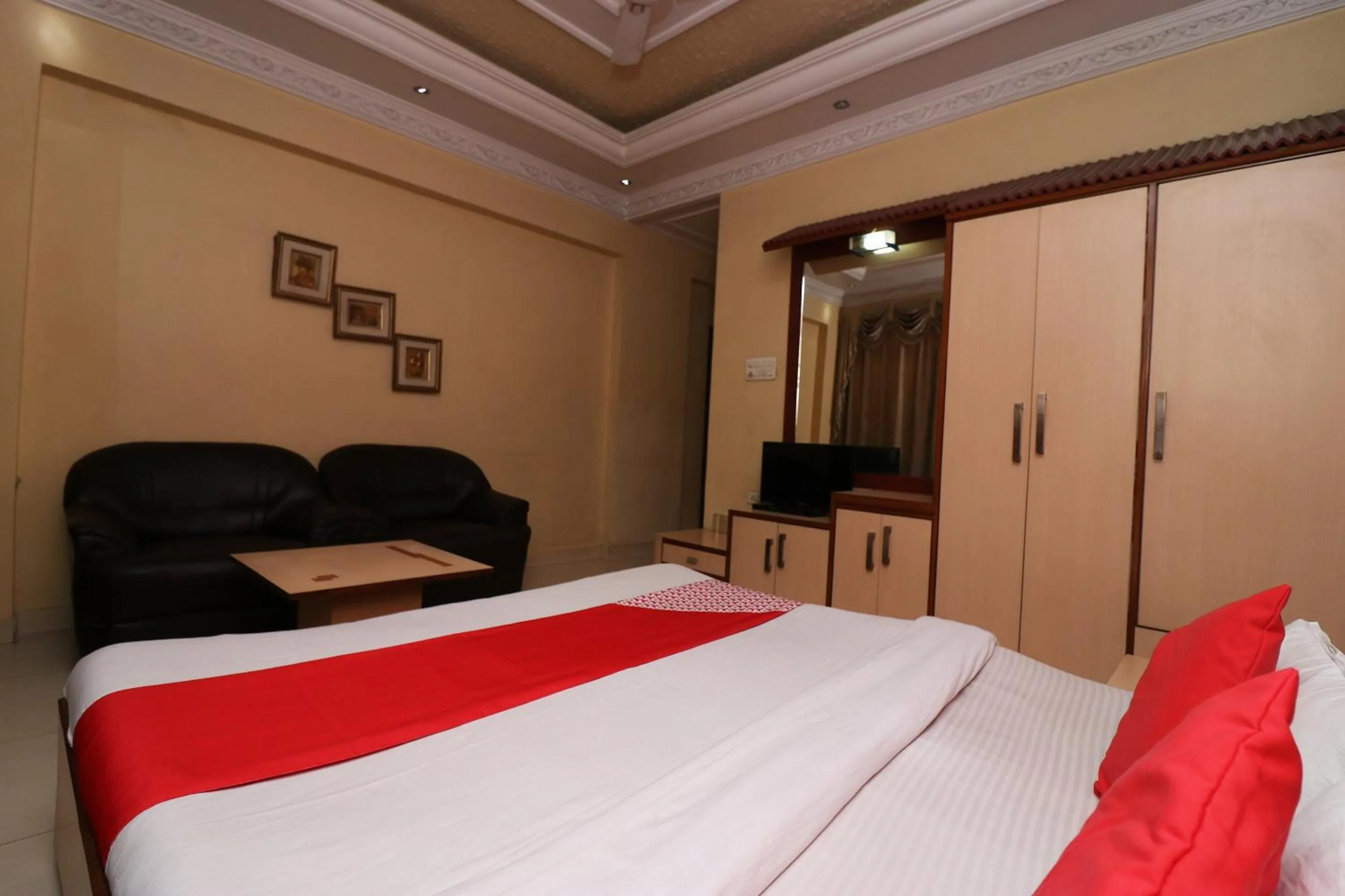 Bedroom, Bed in Super Hotel O Akash Regency