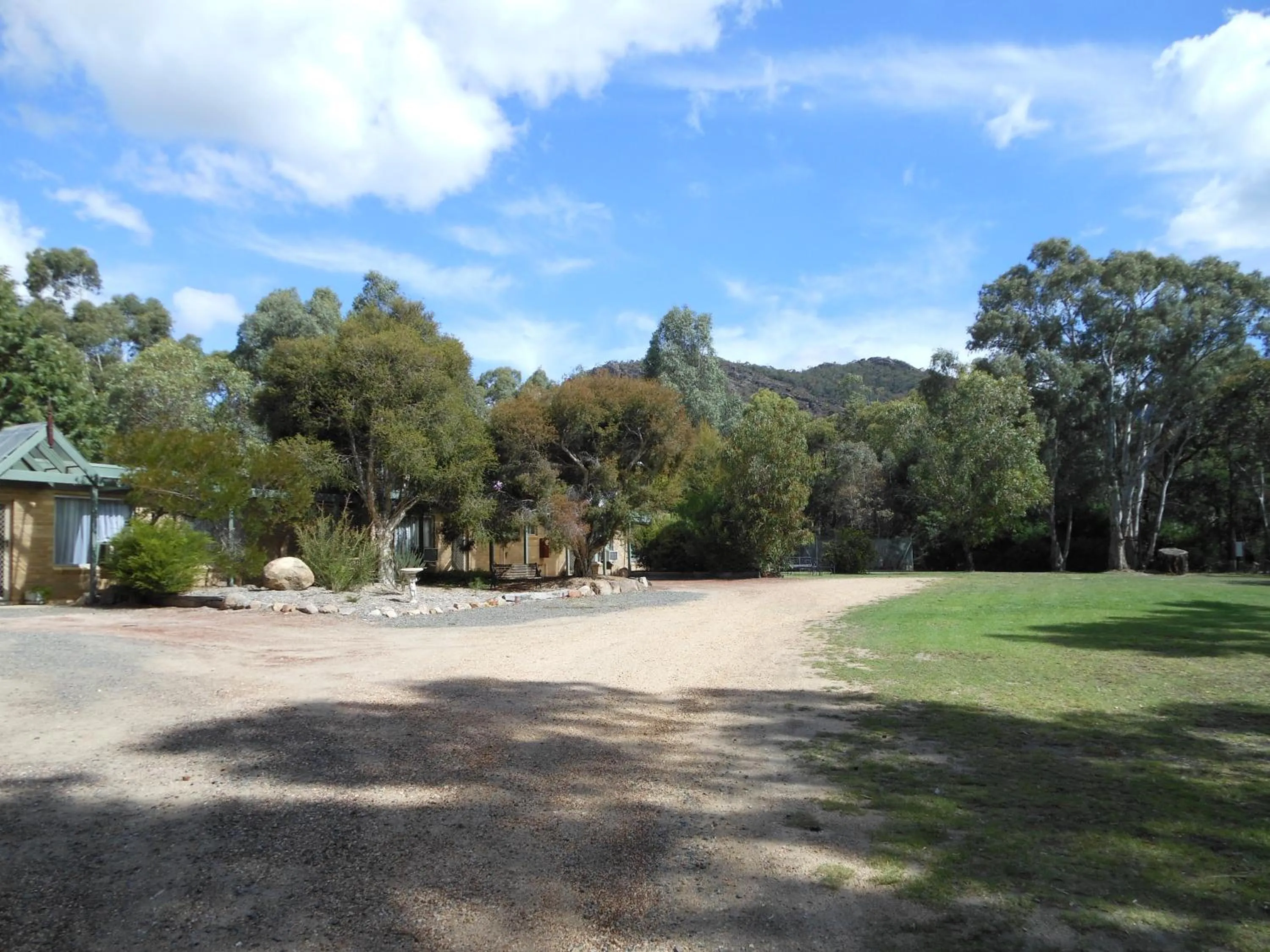 Day in Grampians View Cottages and Units