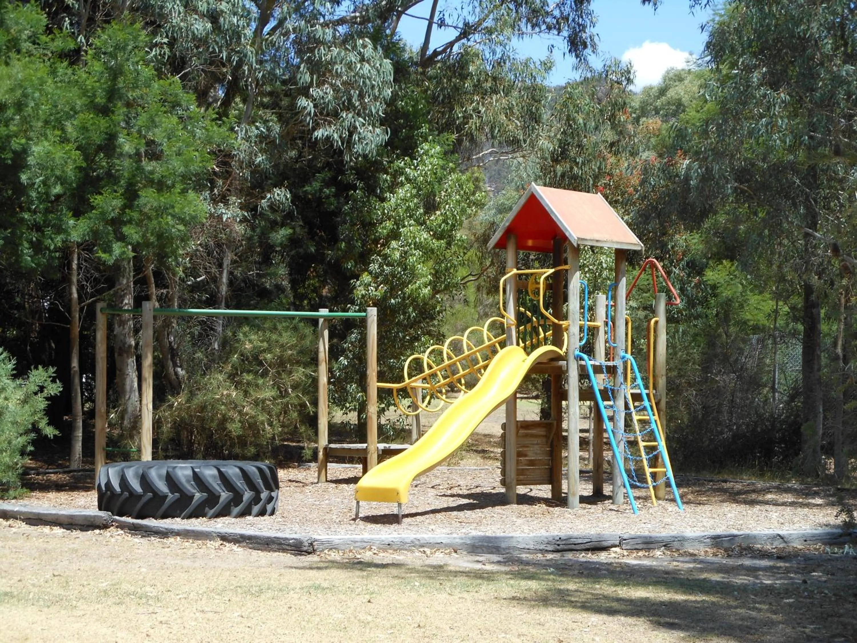 Children play ground in Grampians View Cottages and Units