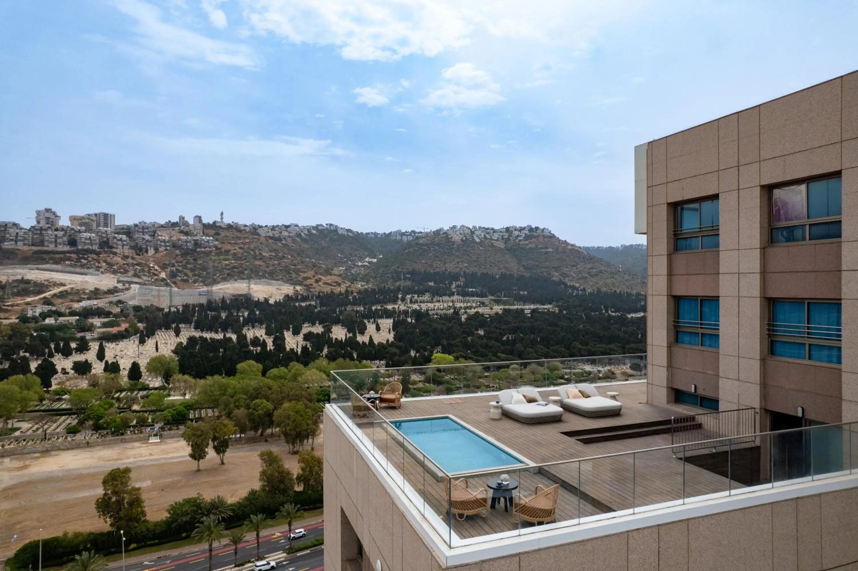 Swimming pool in Leonardo Plaza Haifa