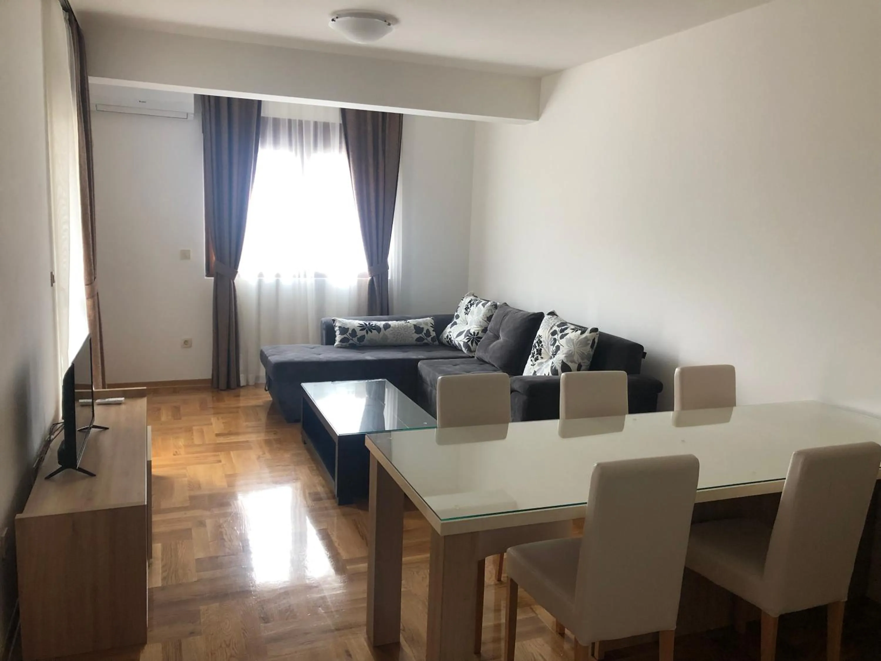 Vistamar Hotel & Apartments