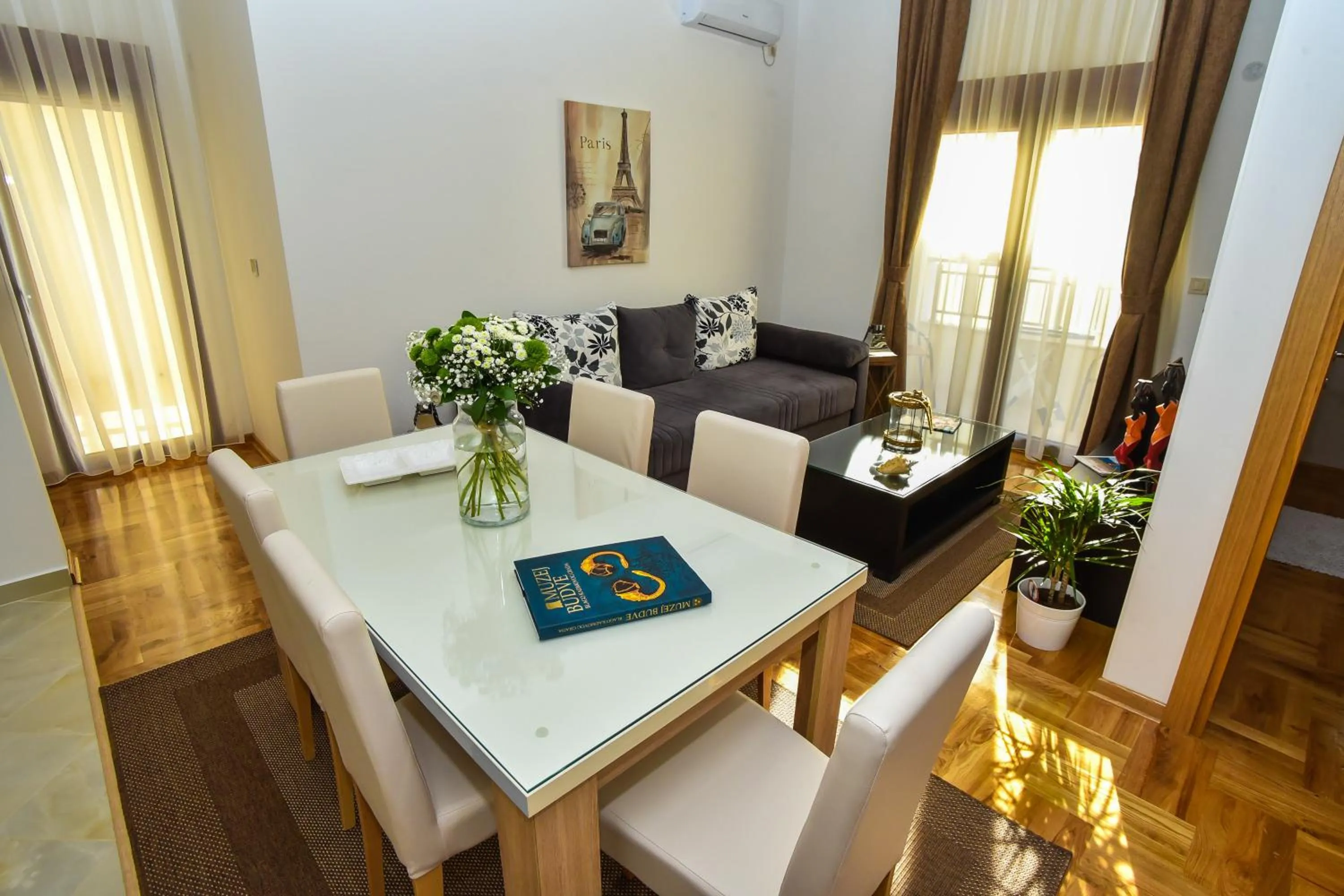 Vistamar Hotel & Apartments