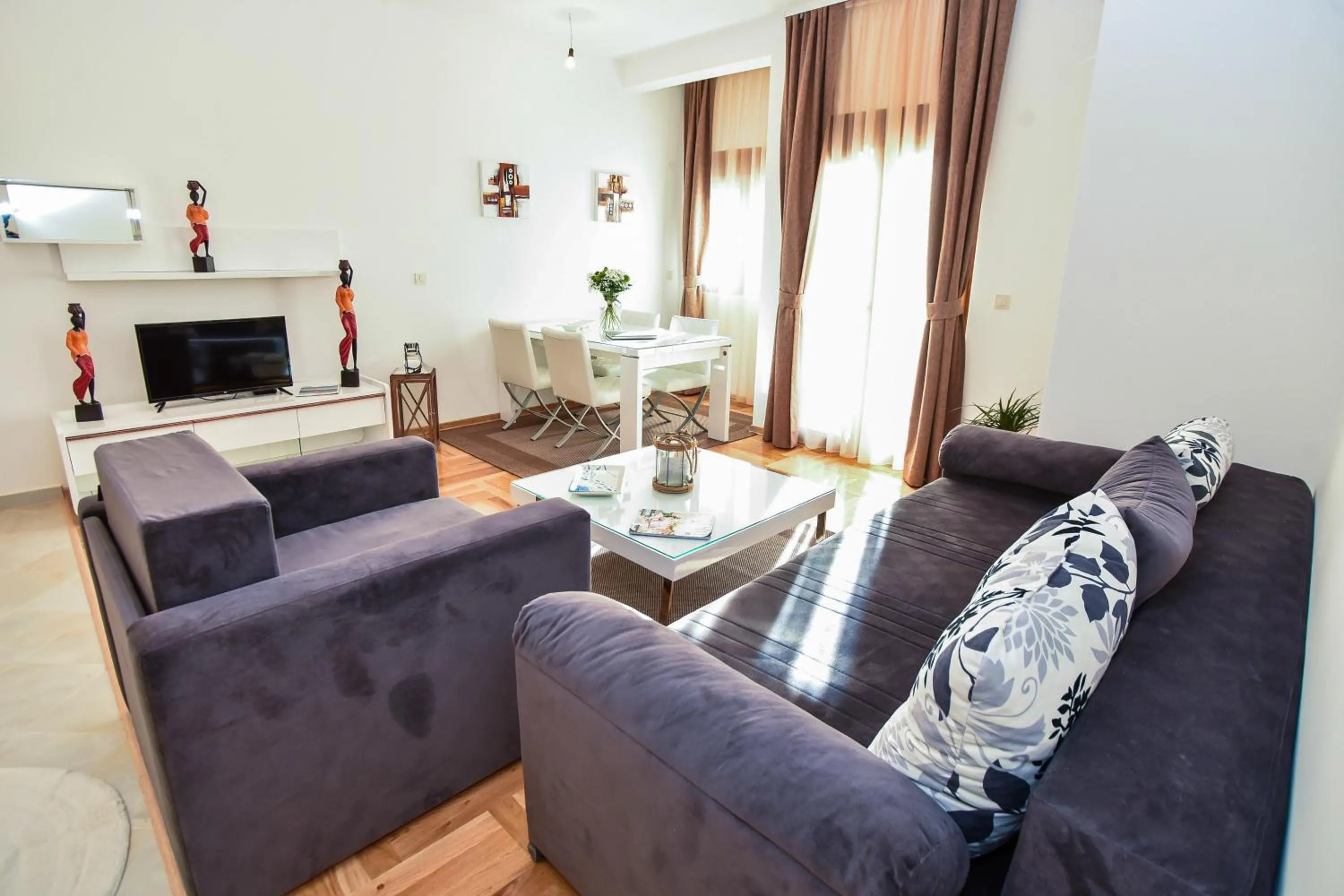 Vistamar Hotel & Apartments