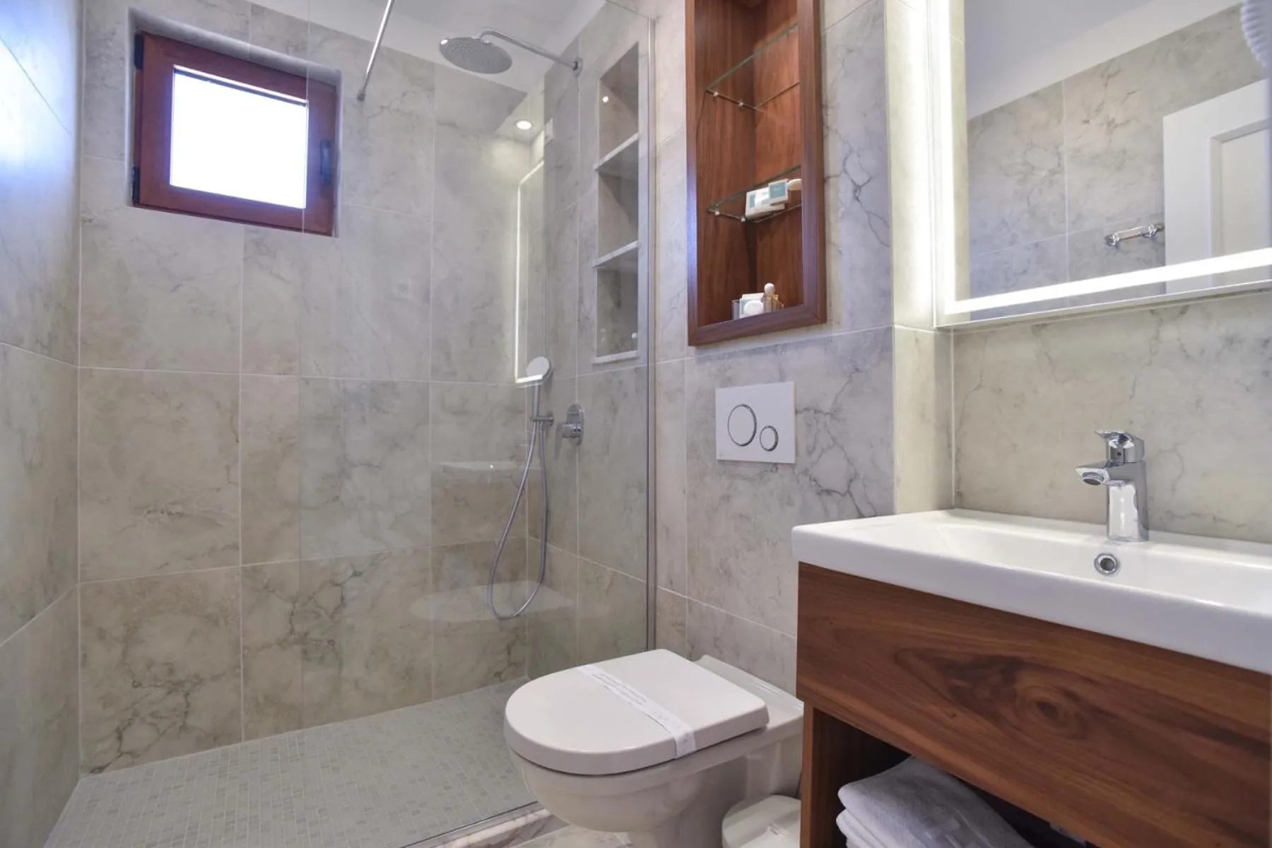 Vistamar Hotel & Apartments