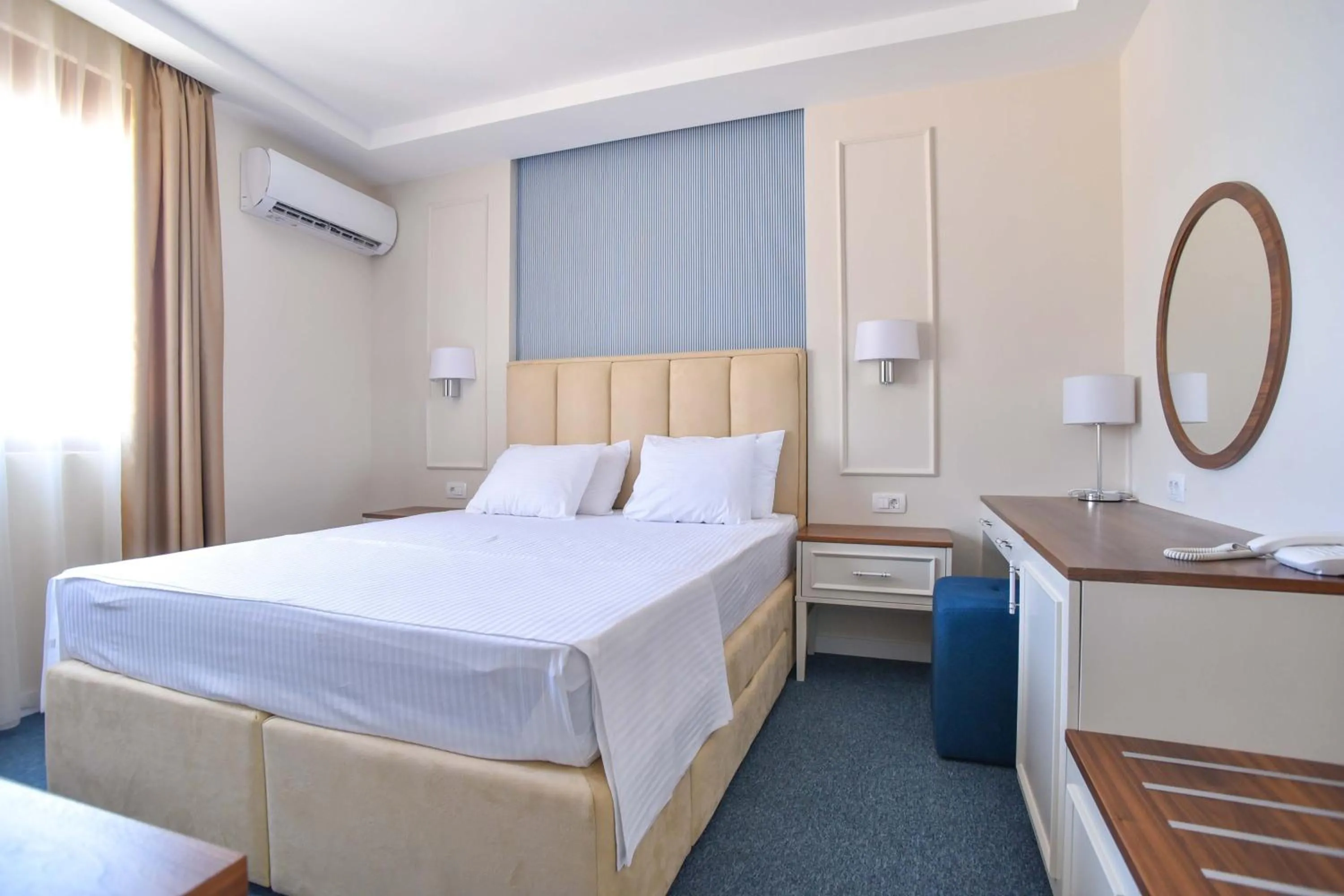 Bed in Vistamar Hotel & Apartments