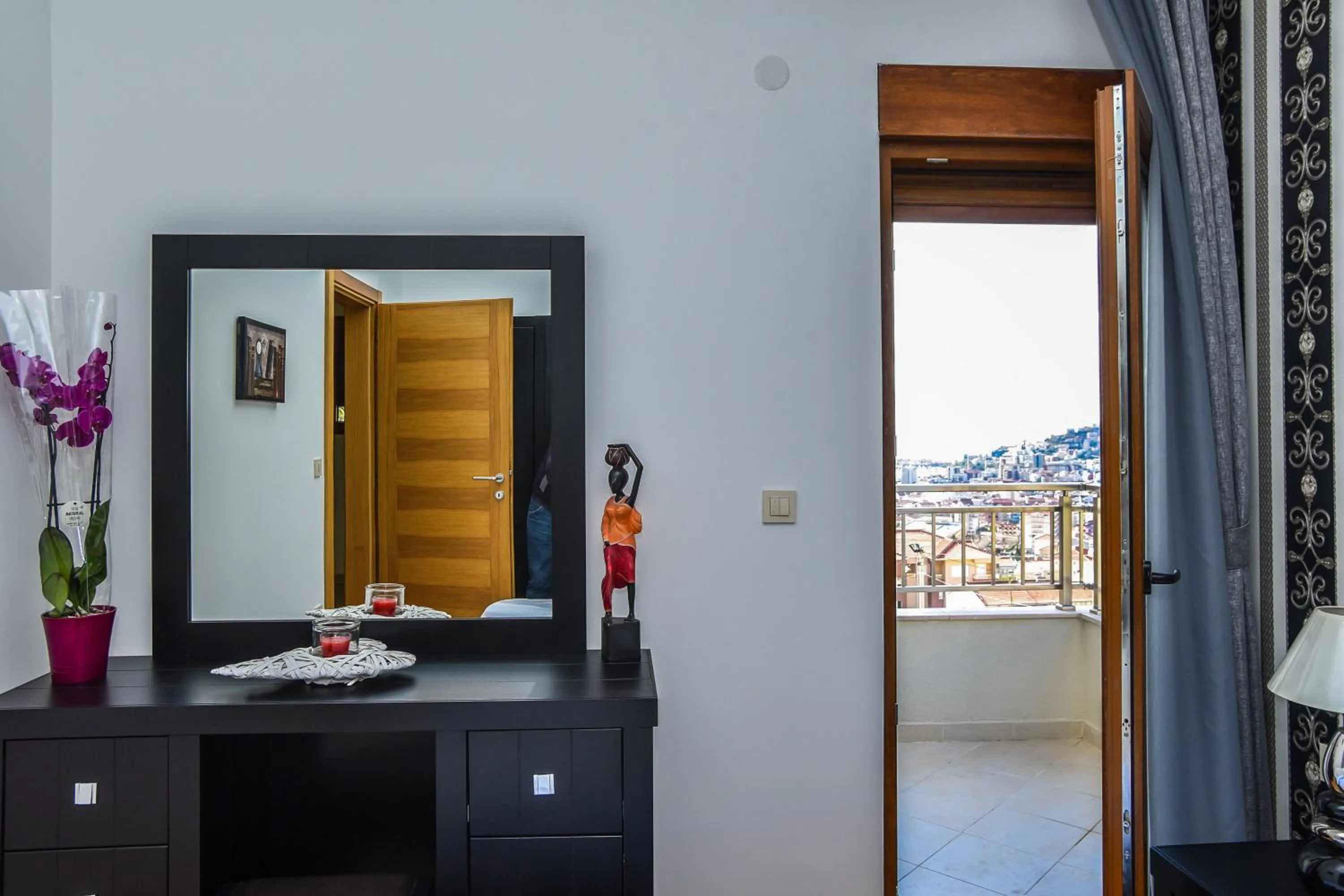 Vistamar Hotel & Apartments