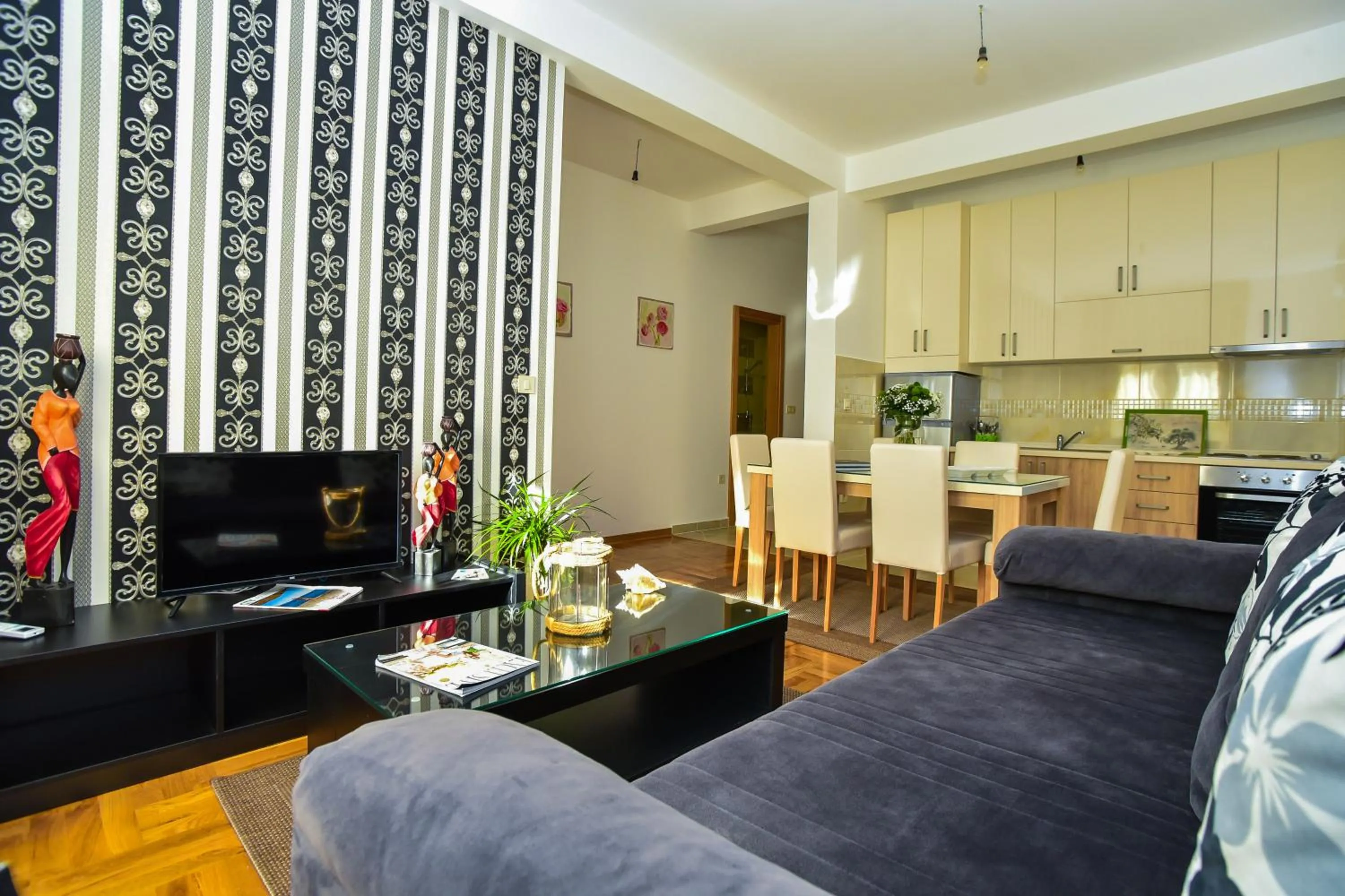 Vistamar Hotel & Apartments