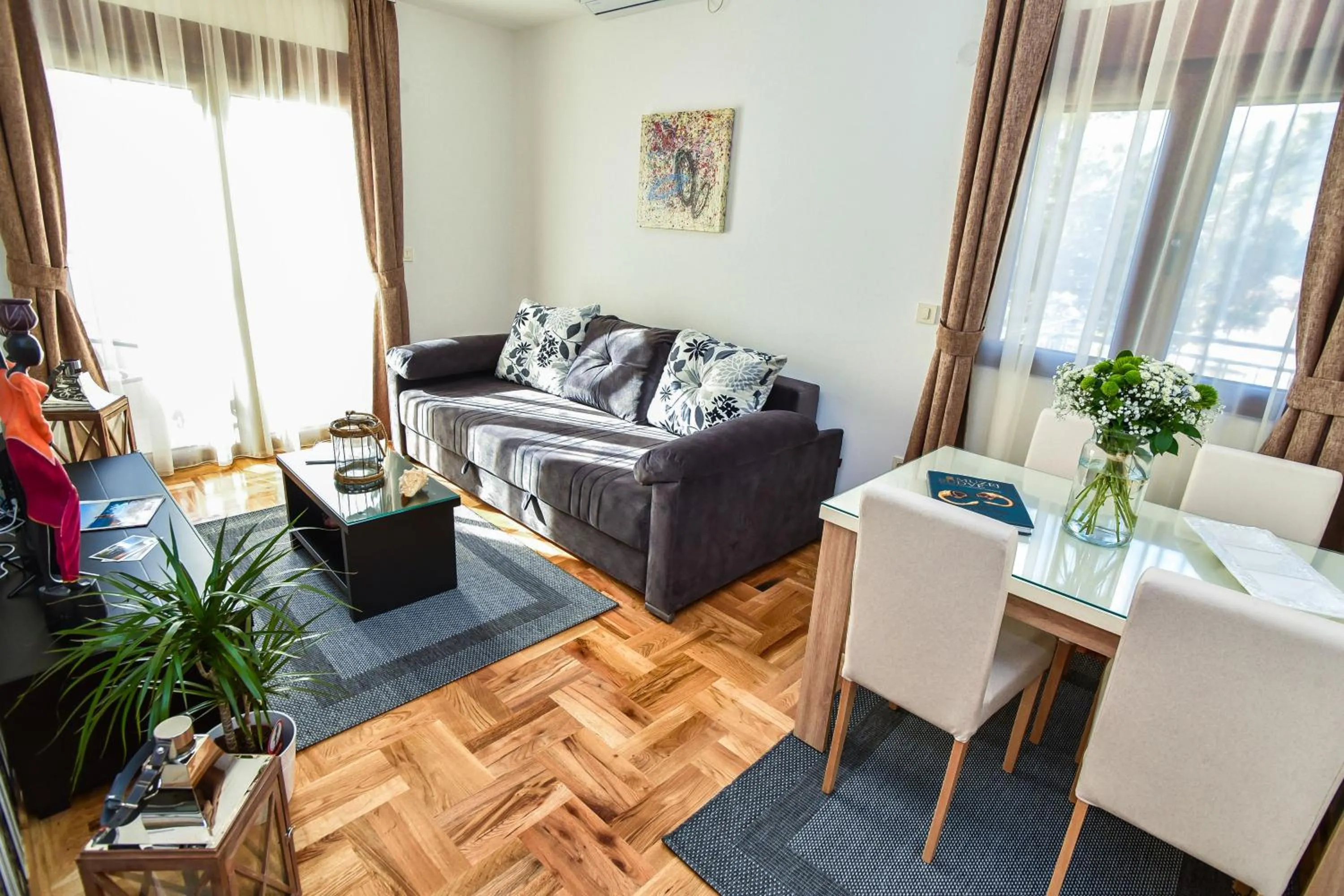 Vistamar Hotel & Apartments