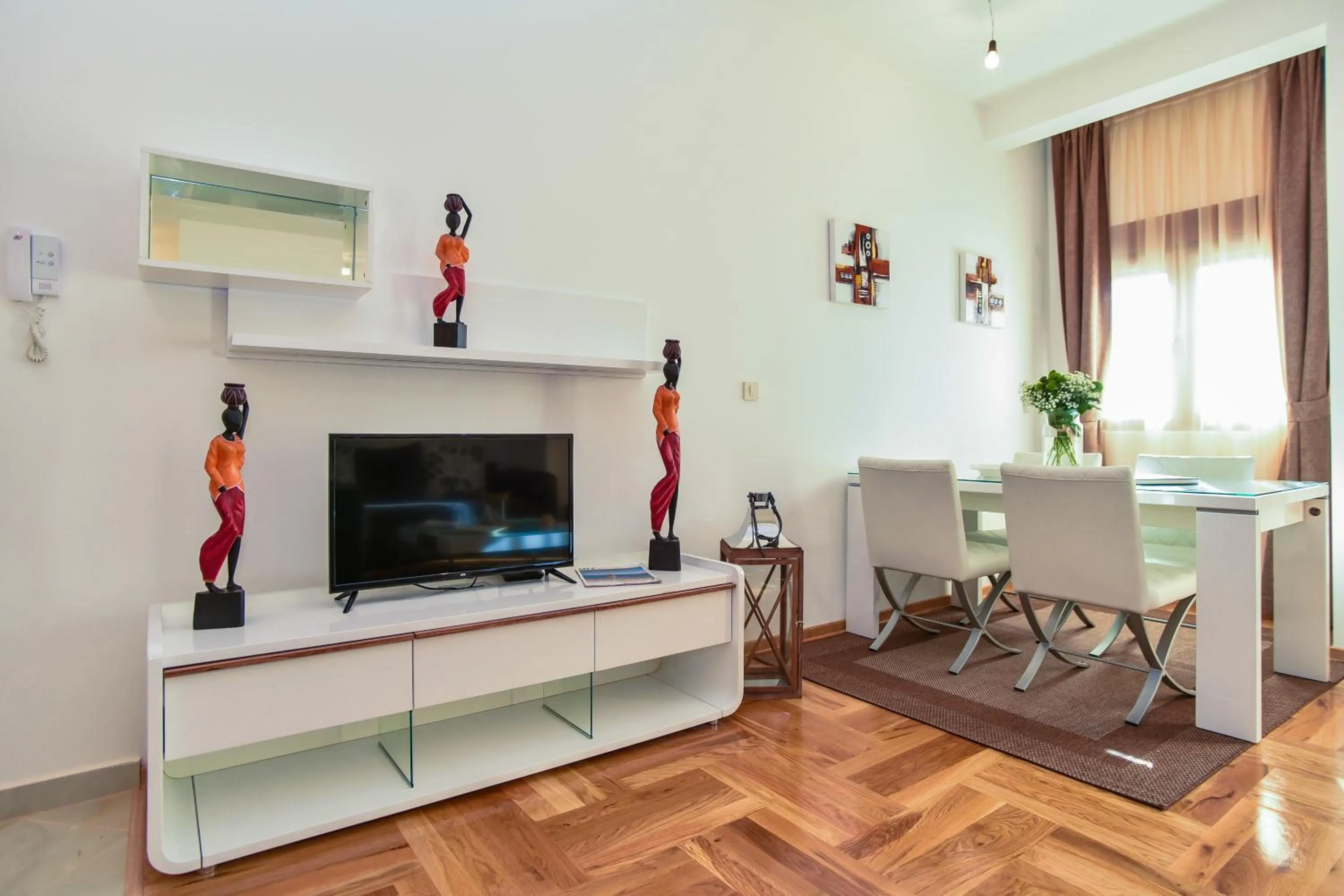 Vistamar Hotel & Apartments