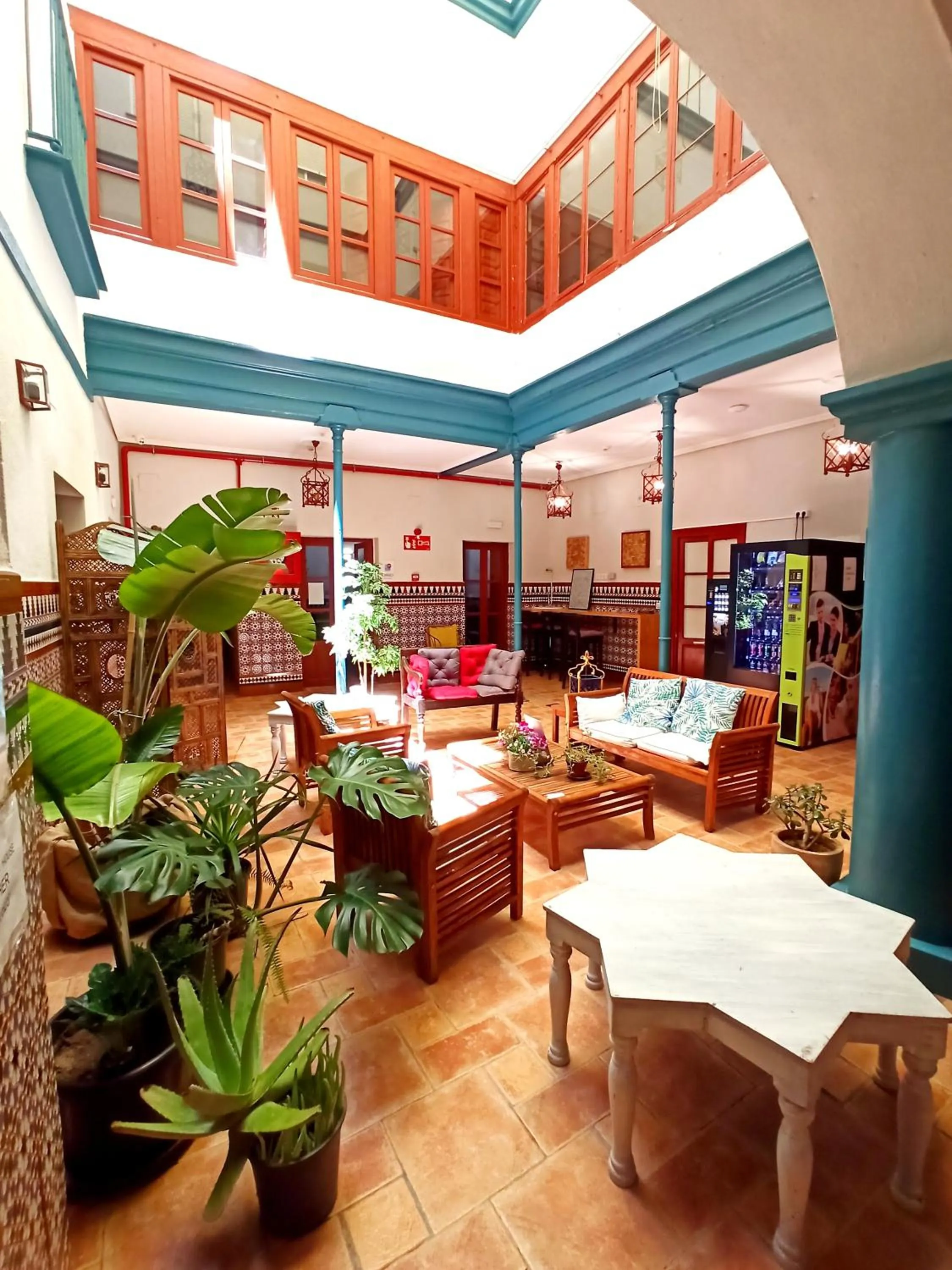 Patio in Vivian's Guest House Auto Check-in