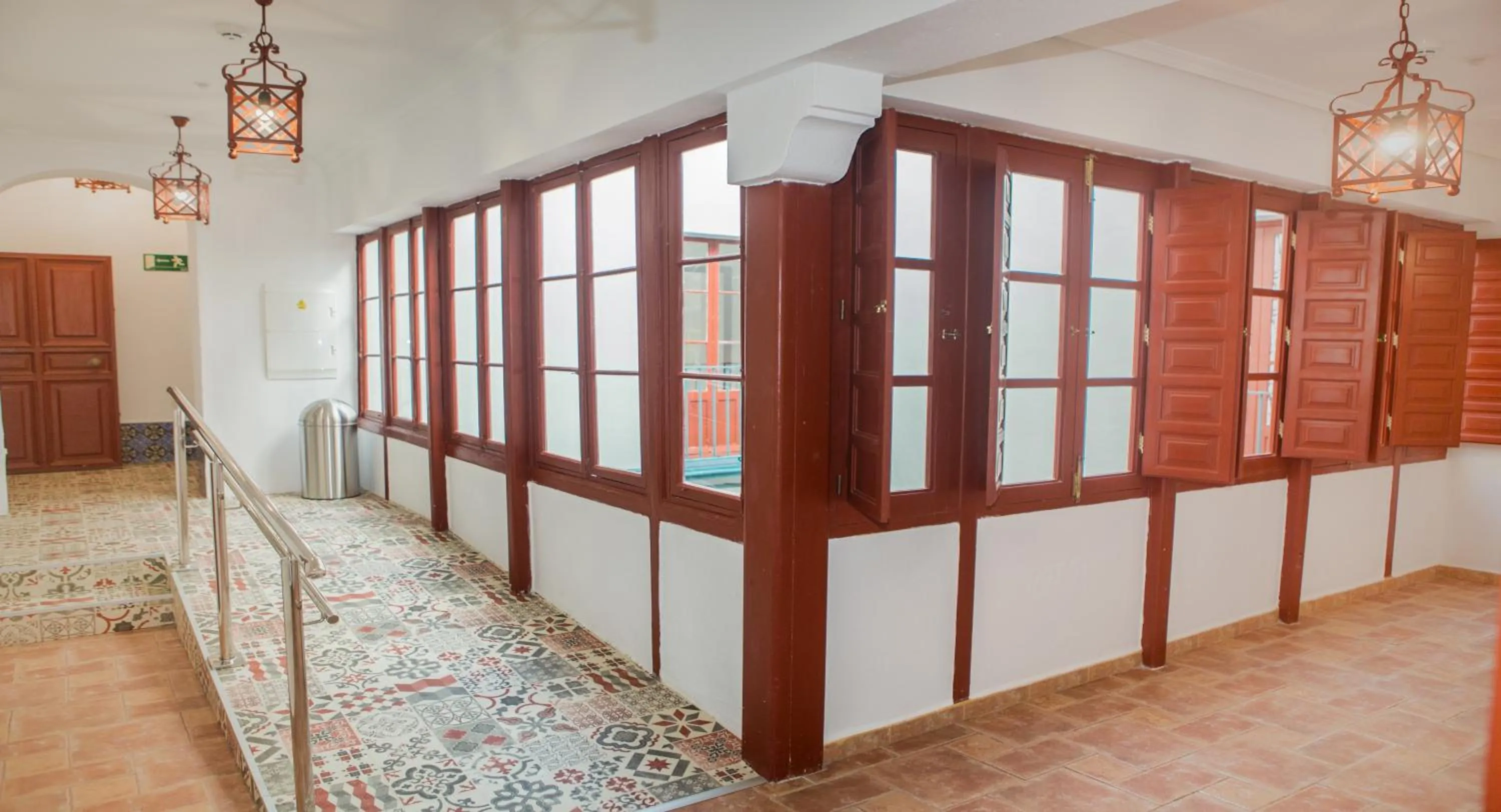 Area and facilities in Vivian's Guest House Auto Check-in