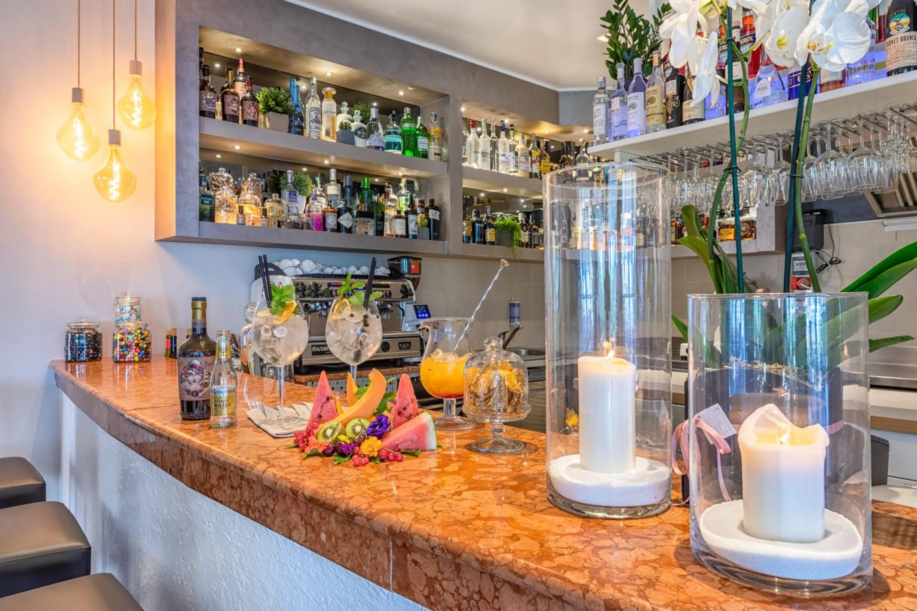 Restaurant/places to eat in Hotel Parioli