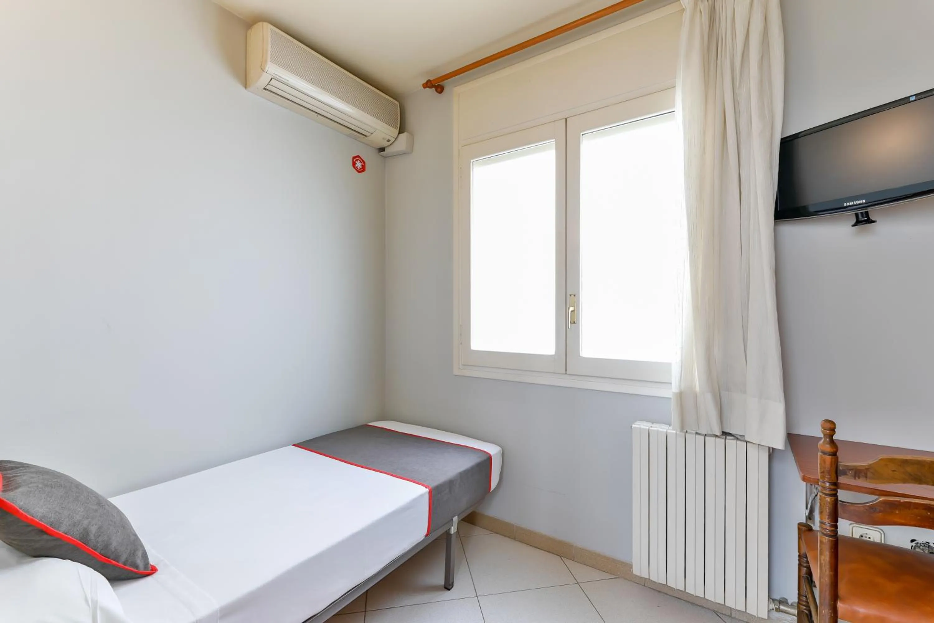 Bedroom in Can Peixan