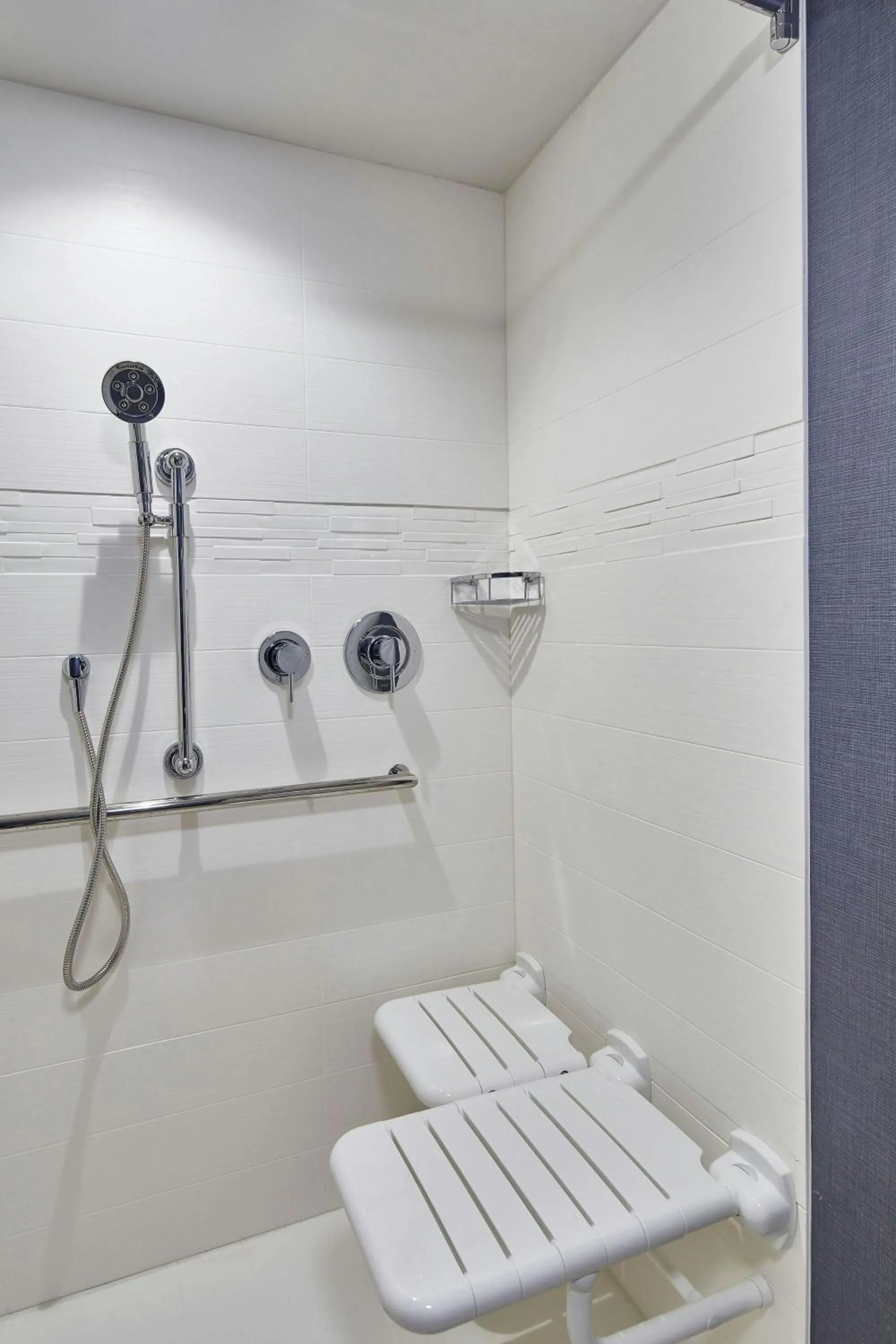 Bathroom in Residence Inn by Marriott Cleveland University Circle/Medical Center