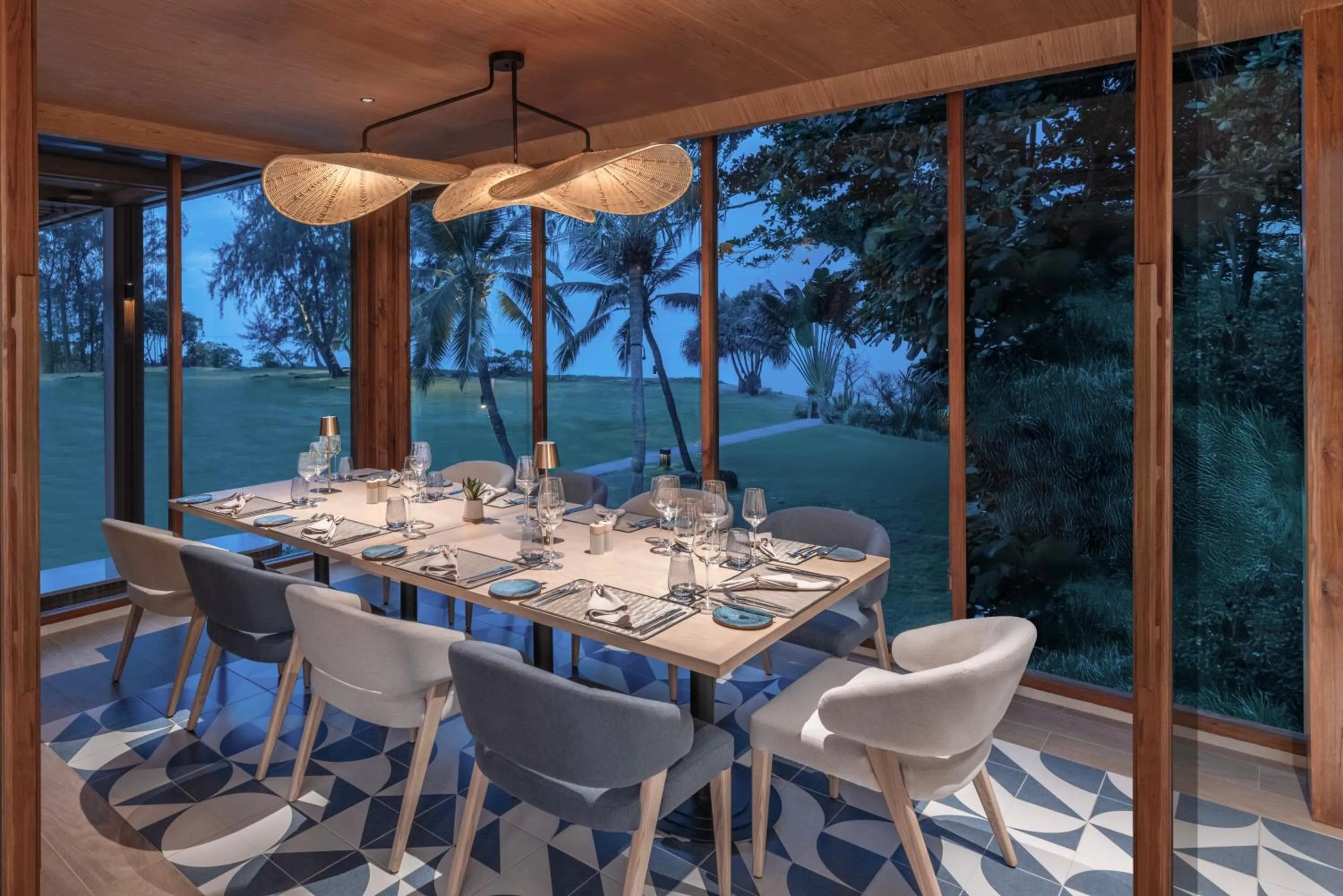 Restaurant/places to eat in Anantara Mai Khao Phuket Villas